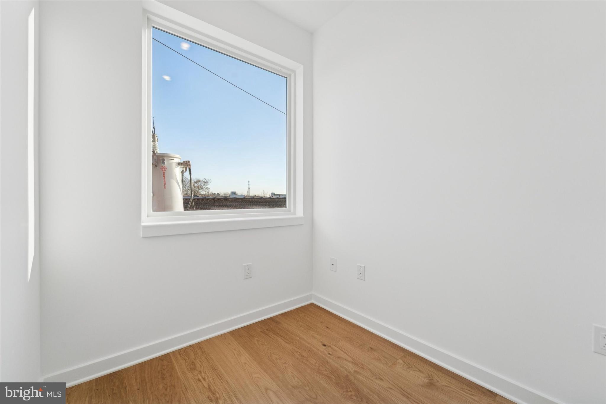 PORT RICHMOND - Residential