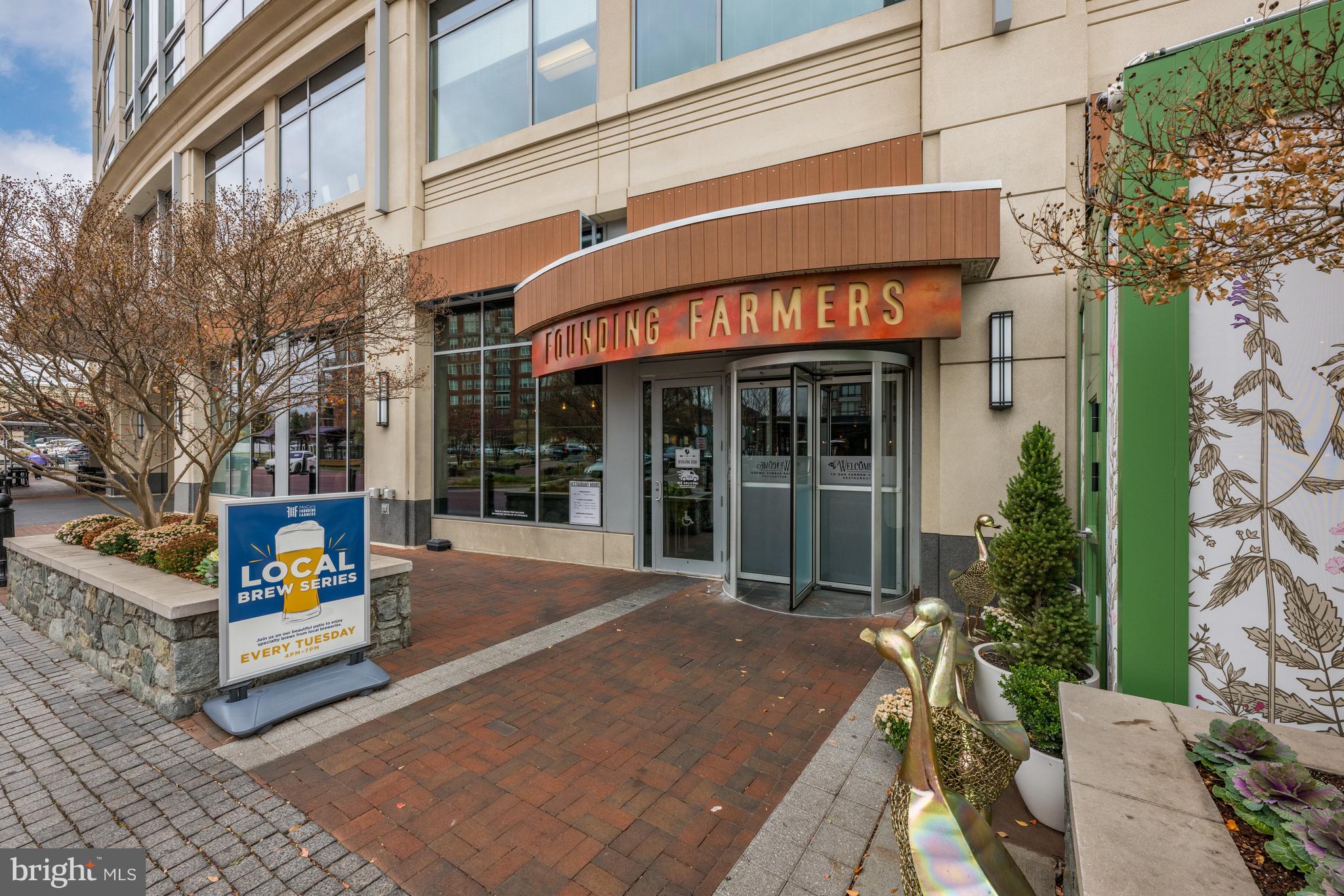 PARK POTOMAC - Residential