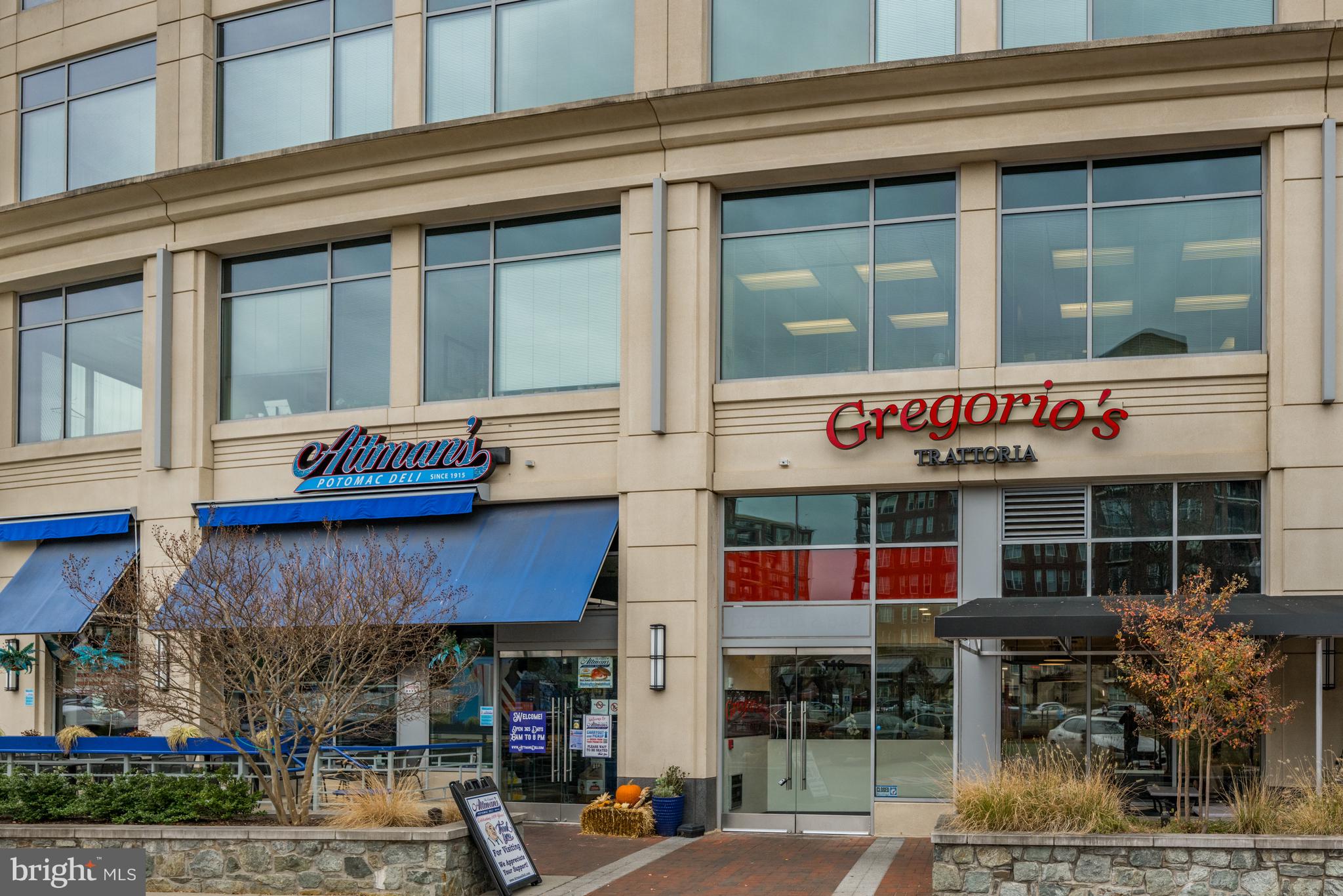 PARK POTOMAC - Residential