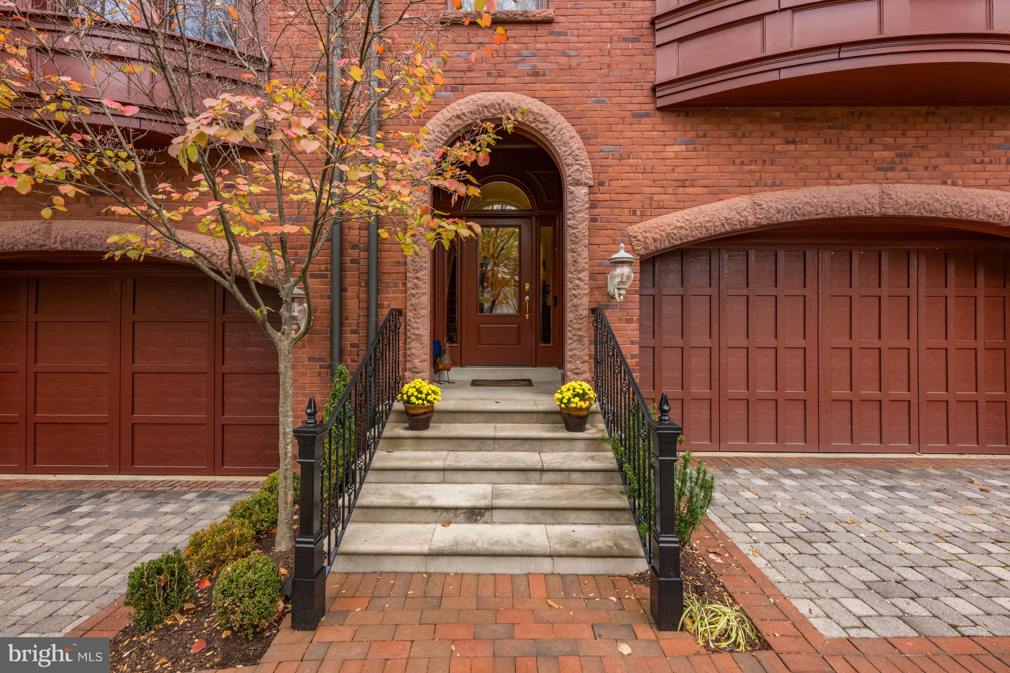 PARK POTOMAC - Residential