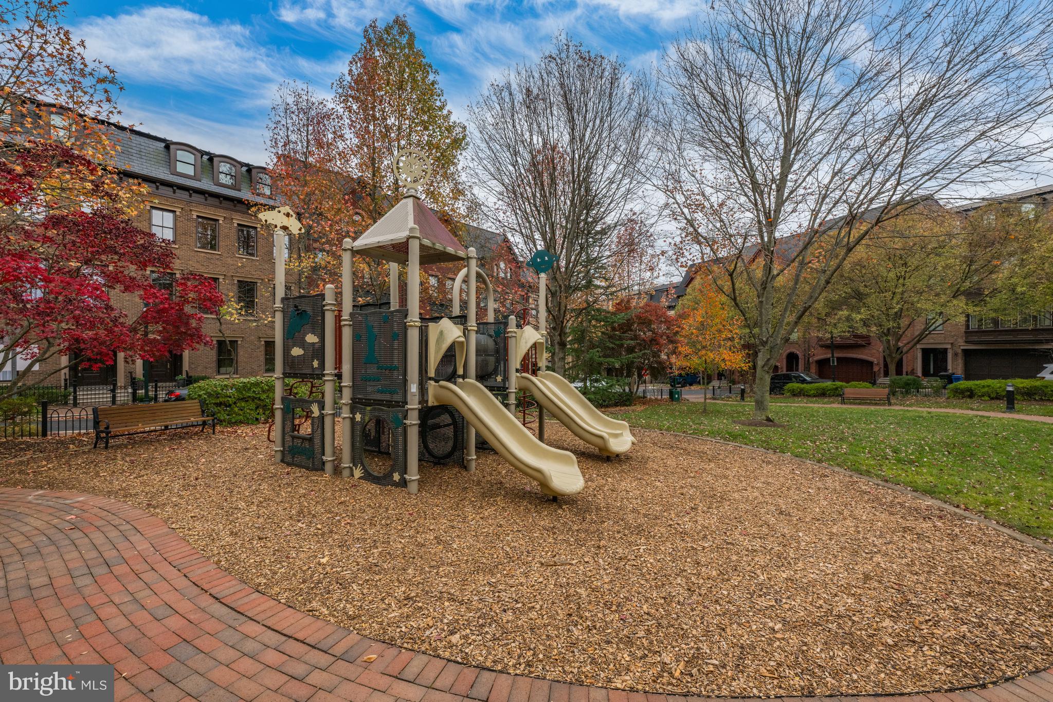 PARK POTOMAC - Residential