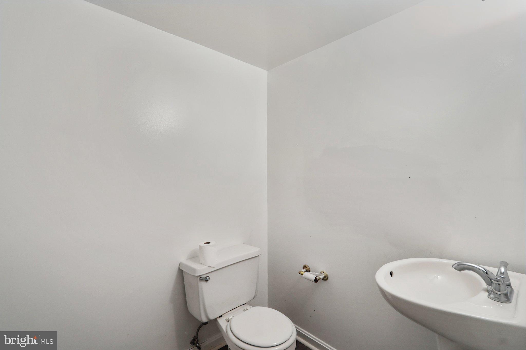 BURNING TREE MANOR - Residential