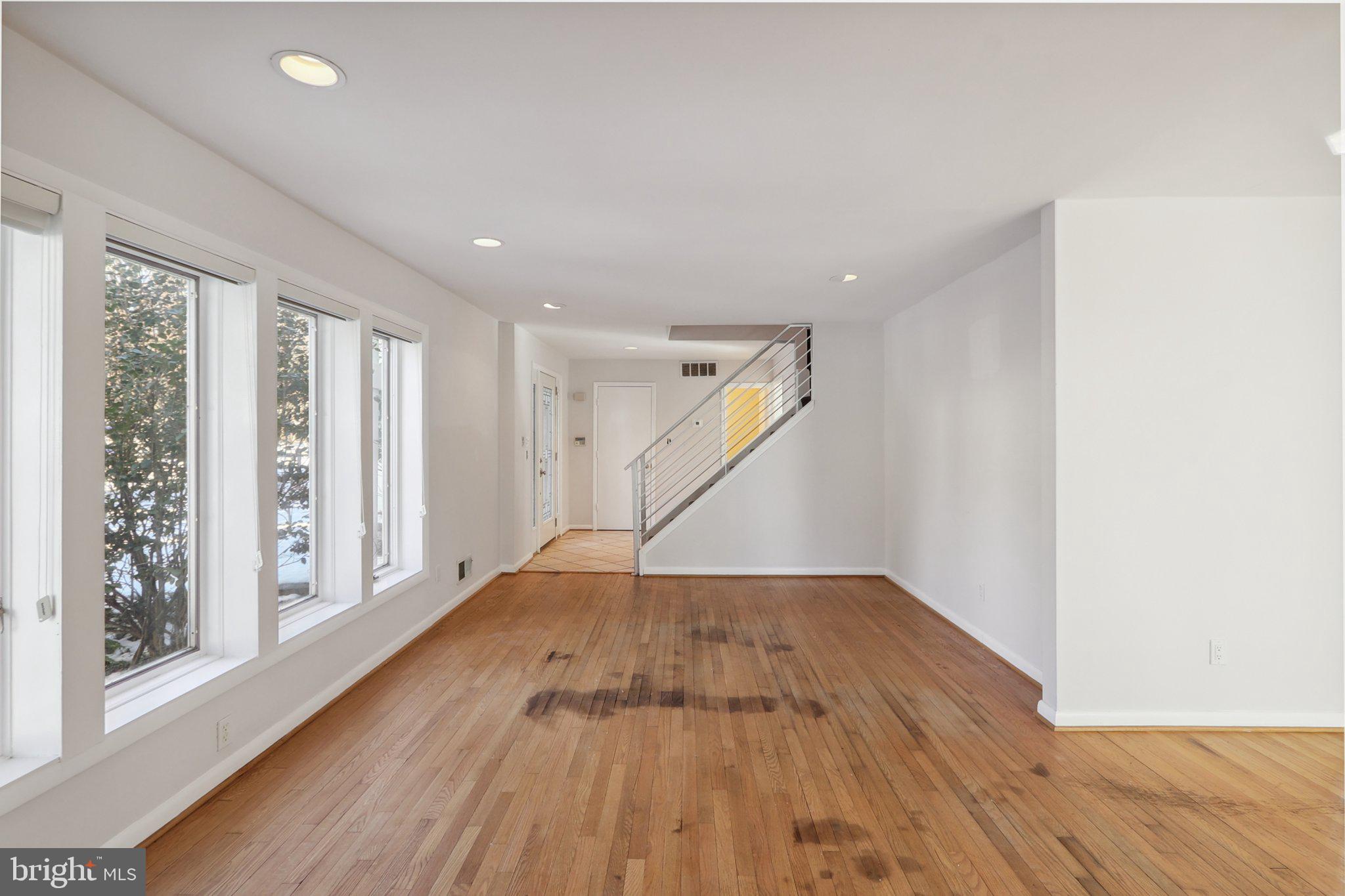 BURNING TREE MANOR - Residential