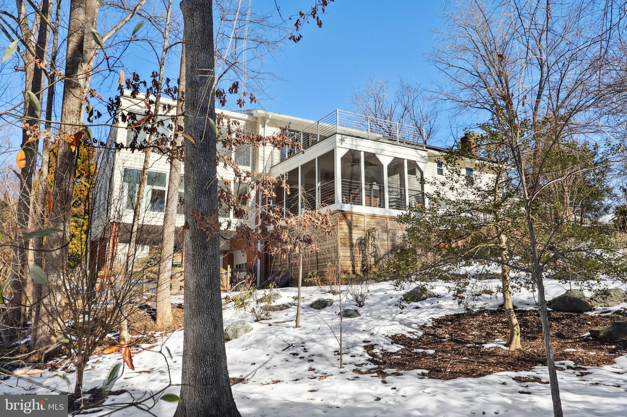 BURNING TREE MANOR - Residential