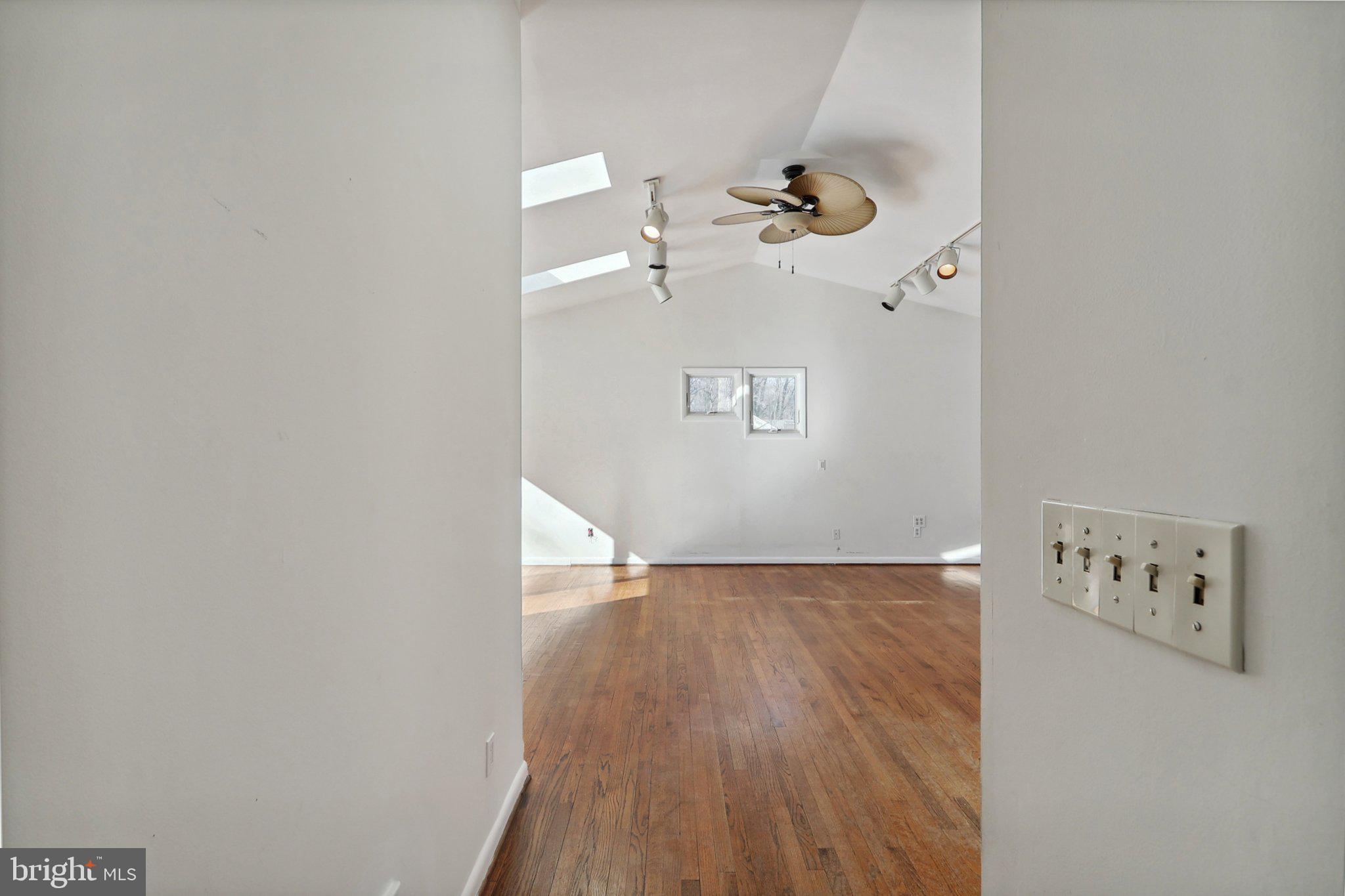 BURNING TREE MANOR - Residential