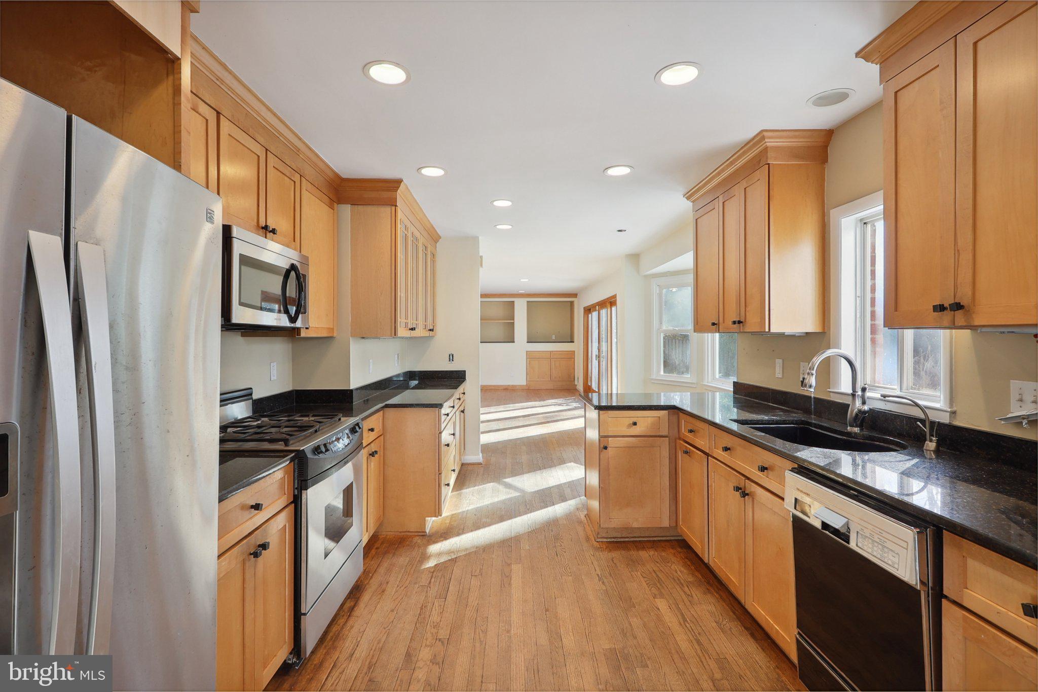 BURNING TREE MANOR - Residential