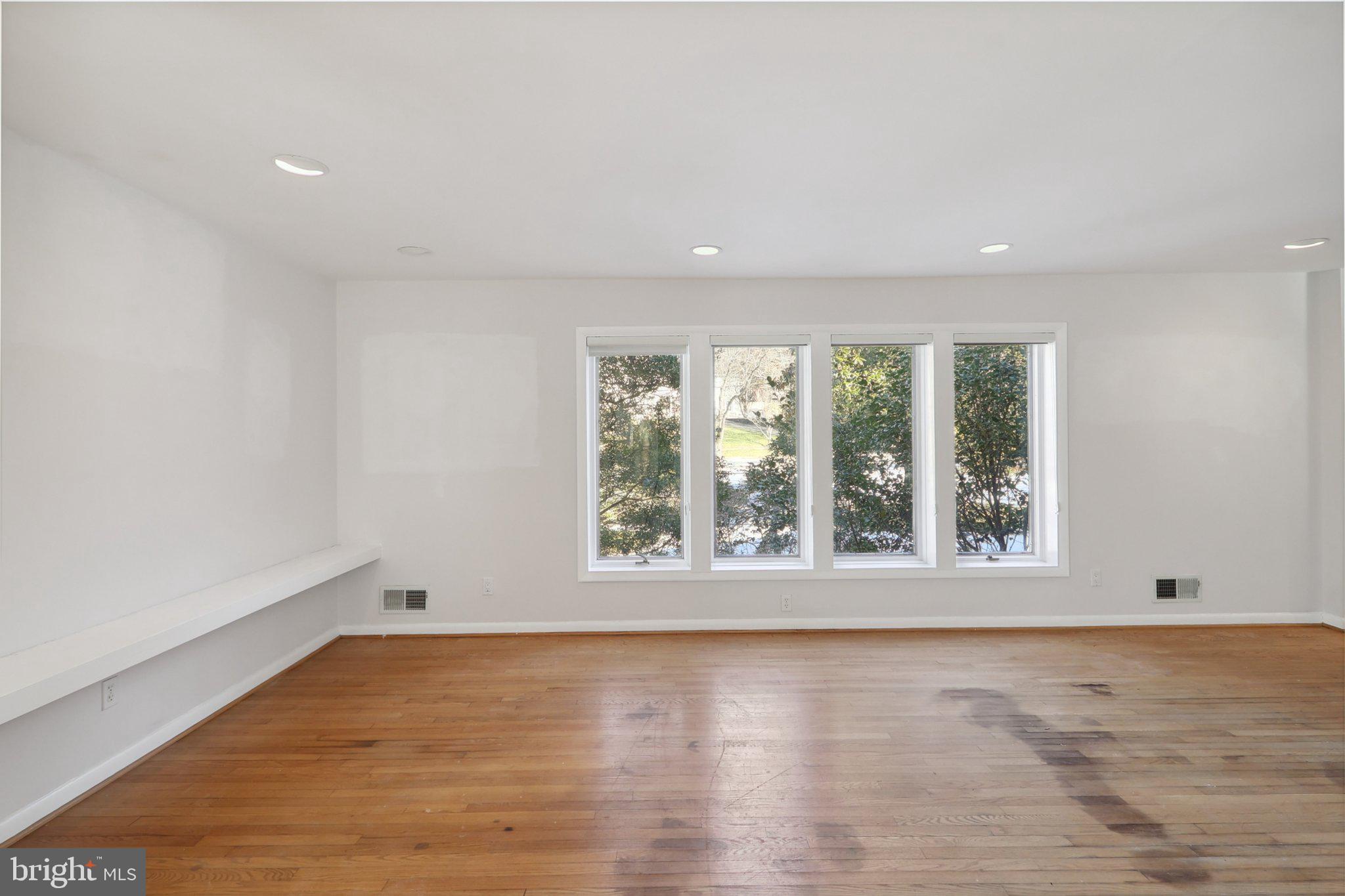 BURNING TREE MANOR - Residential