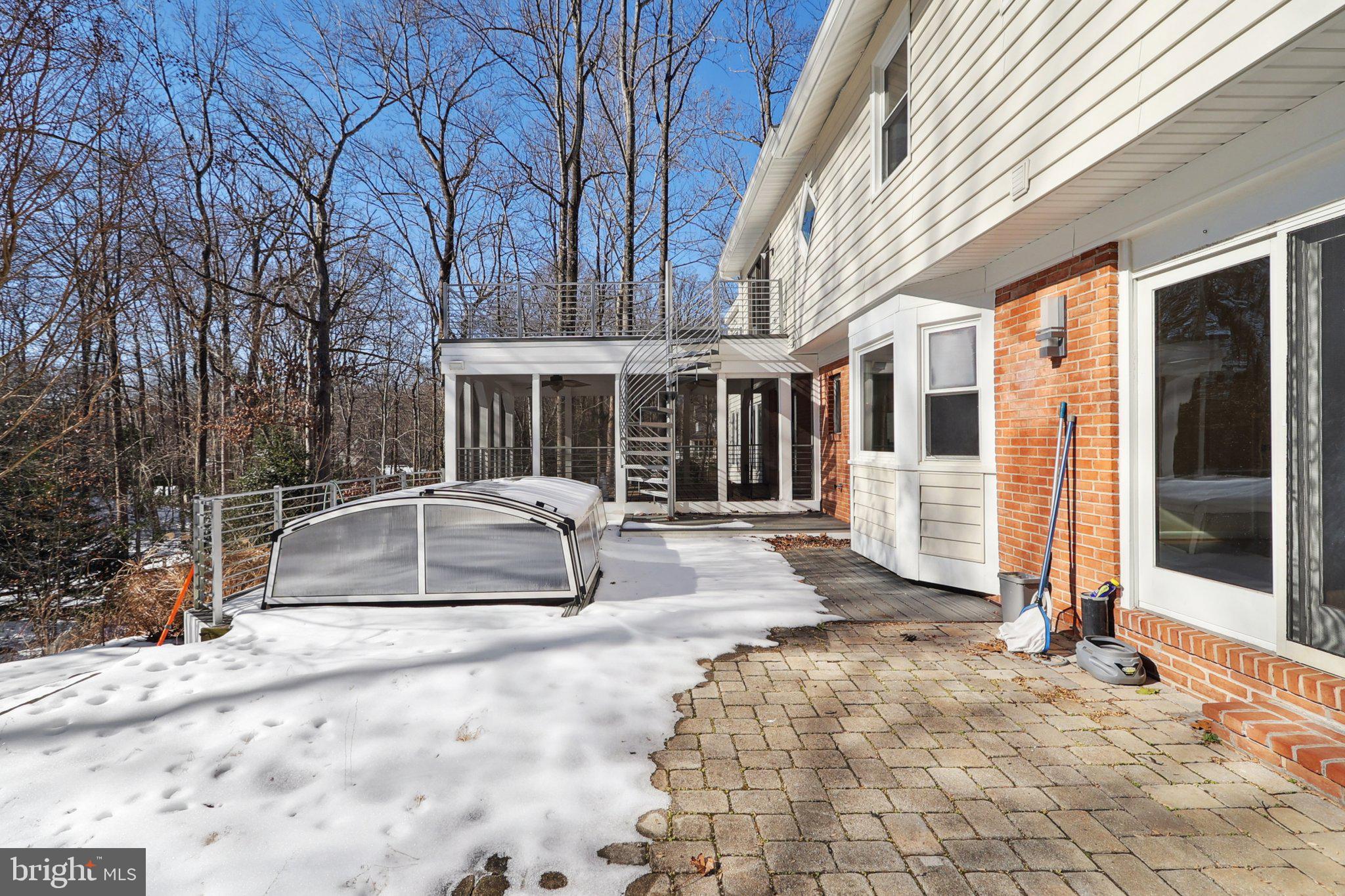 BURNING TREE MANOR - Residential