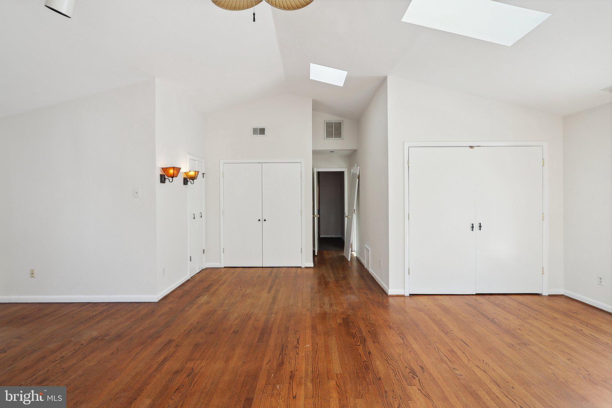 BURNING TREE MANOR - Residential