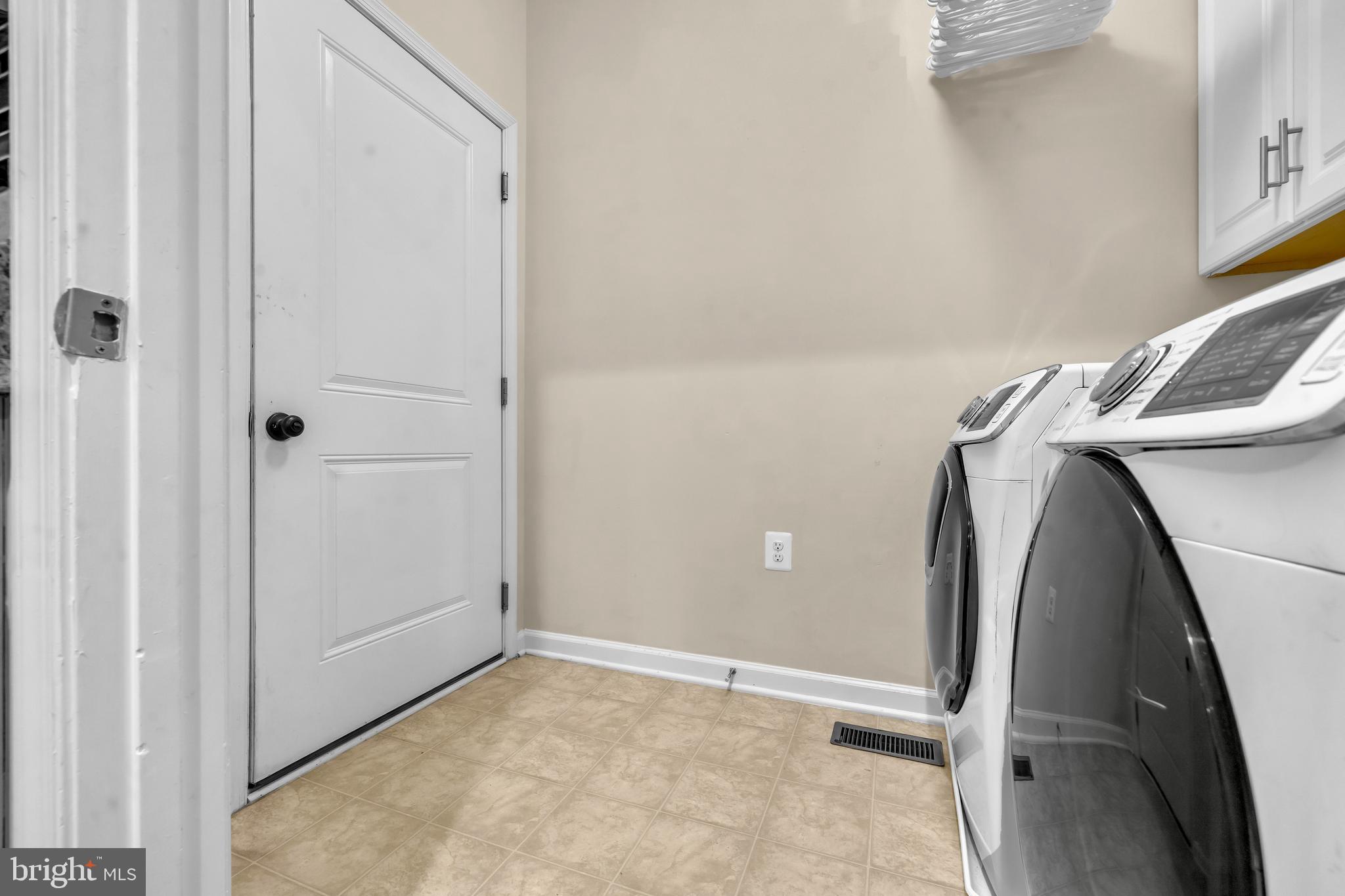 CD SMITH - Residential Lease