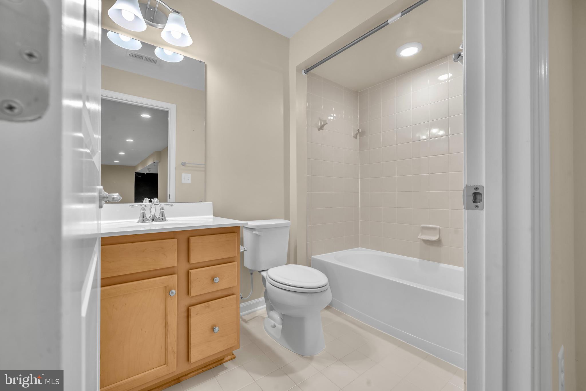 CD SMITH - Residential Lease