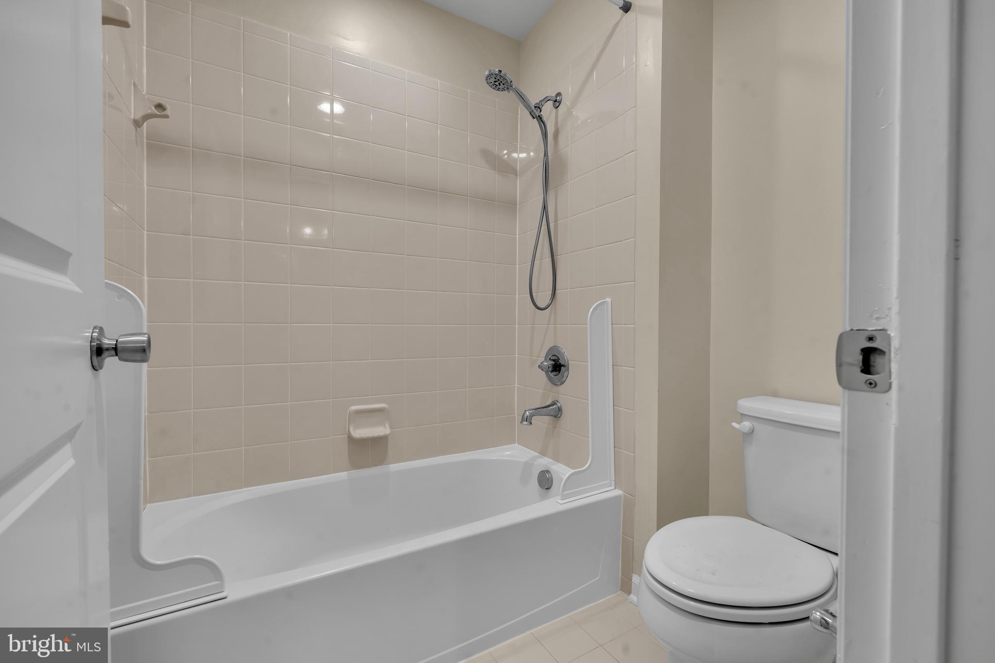 CD SMITH - Residential Lease