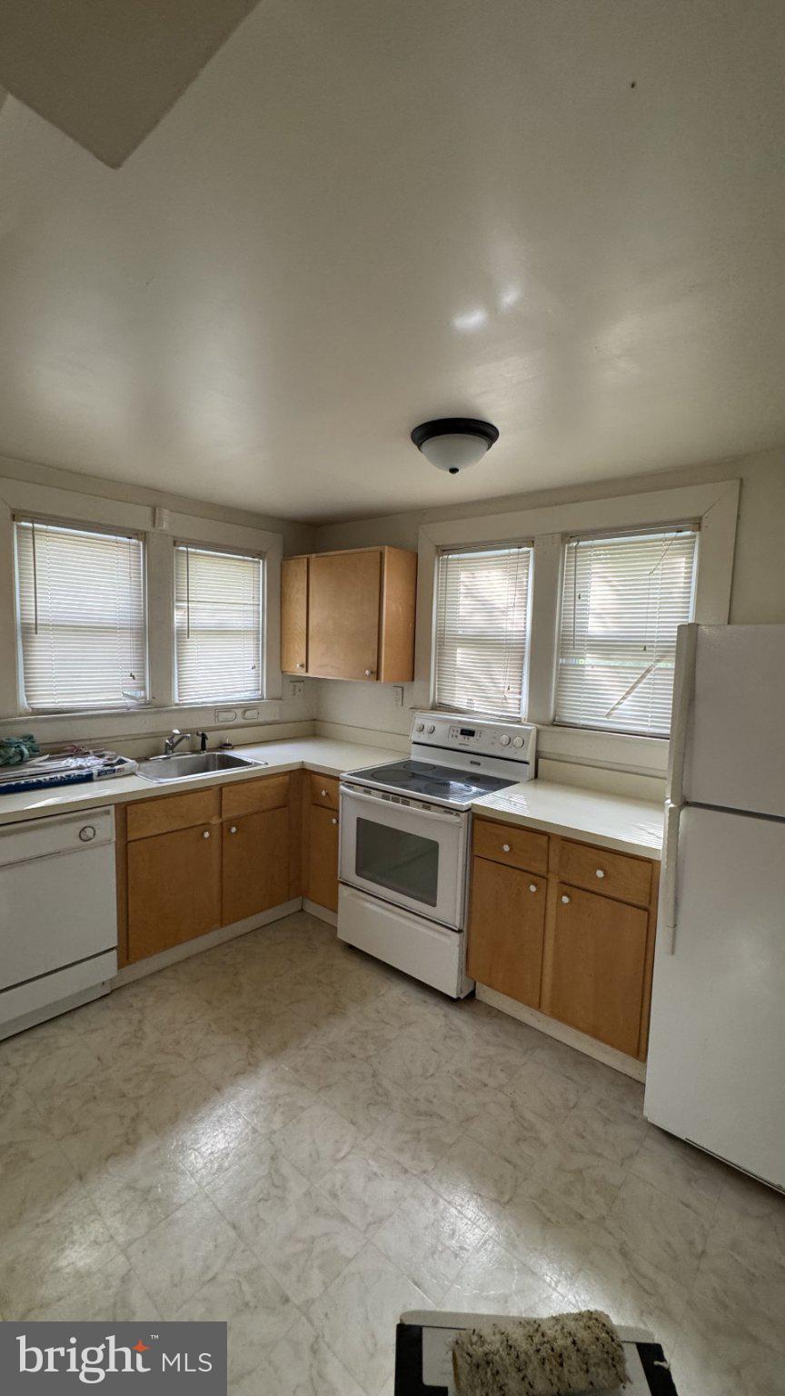 DEER POND - Residential