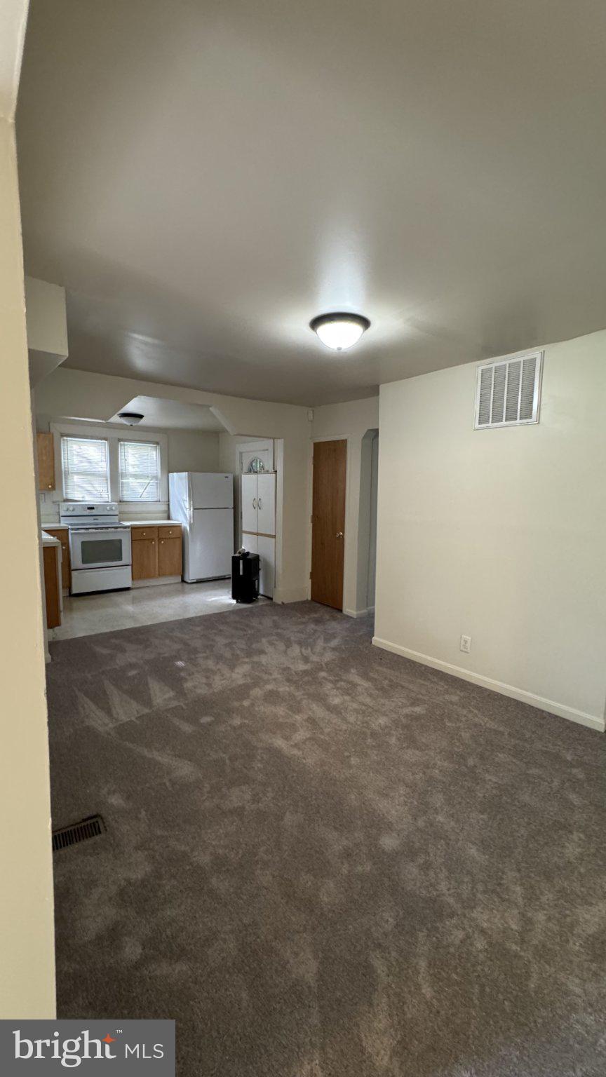 DEER POND - Residential