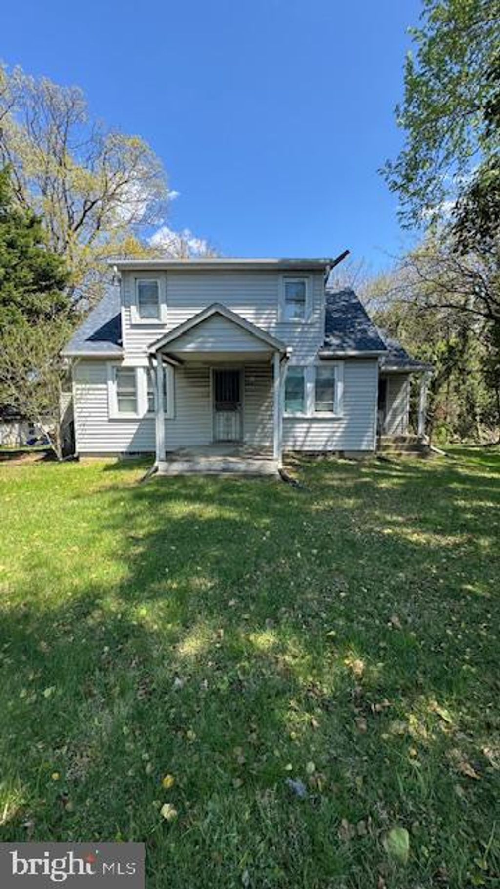 Photo of 5517 Deer Pond Lane, SUITLAND, MD 20746 (MLS # MDPG2198392)