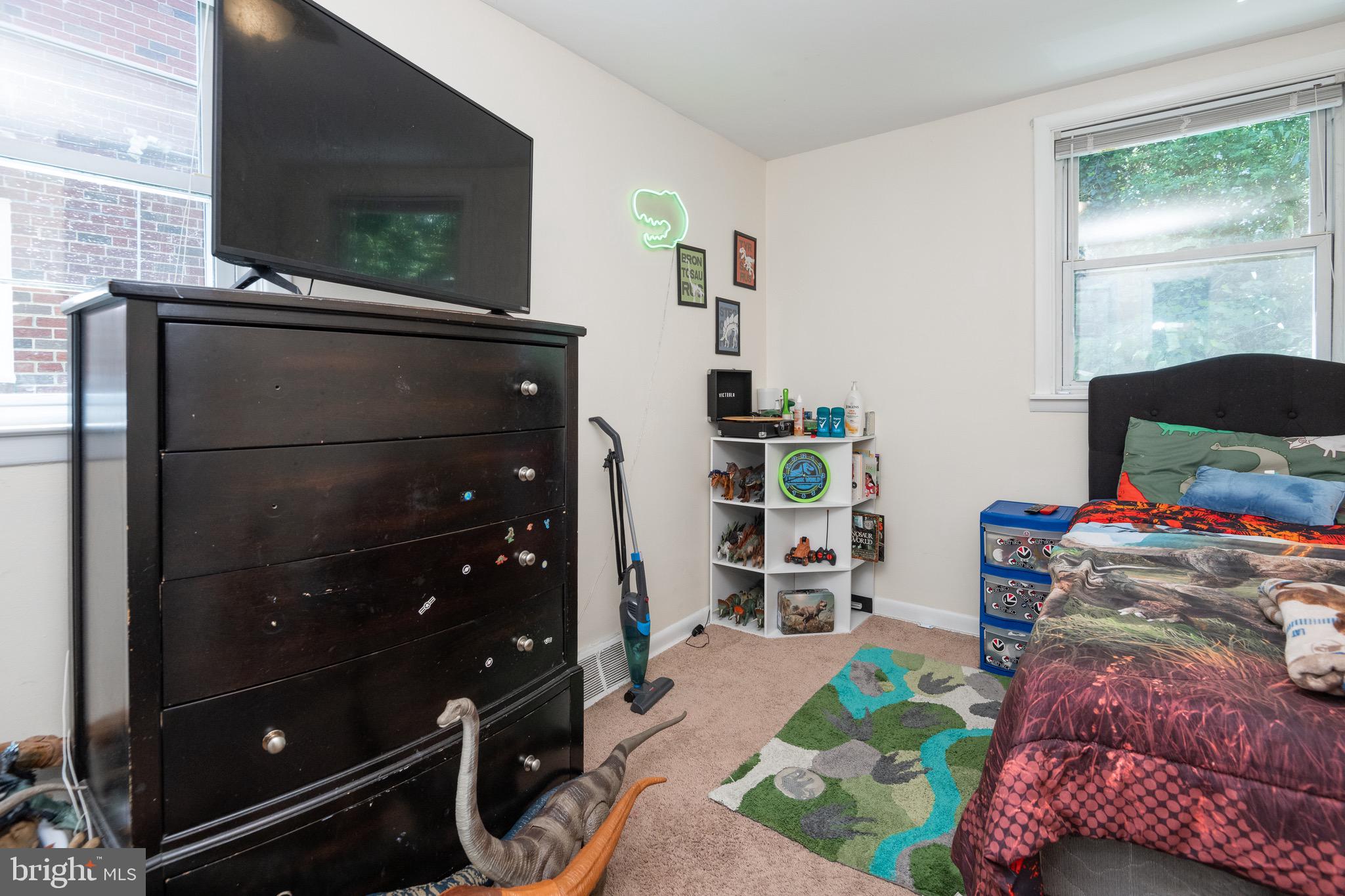 ROXBOROUGH - Residential Income