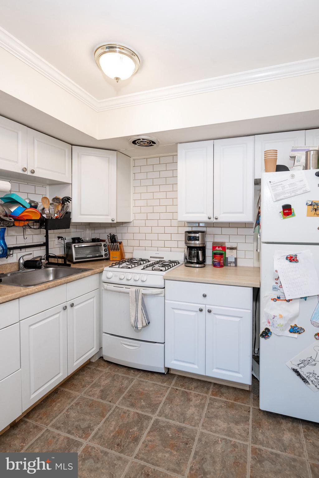 ROXBOROUGH - Residential Income