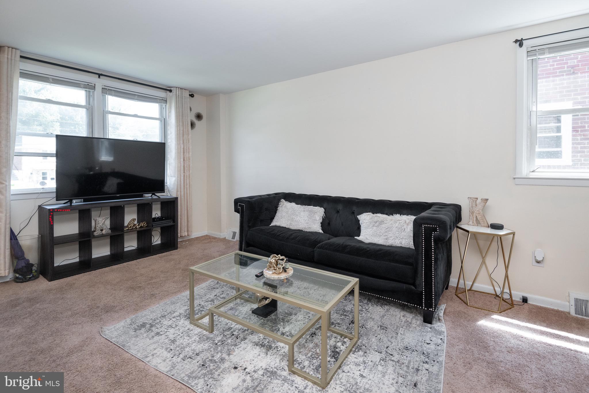 ROXBOROUGH - Residential Income