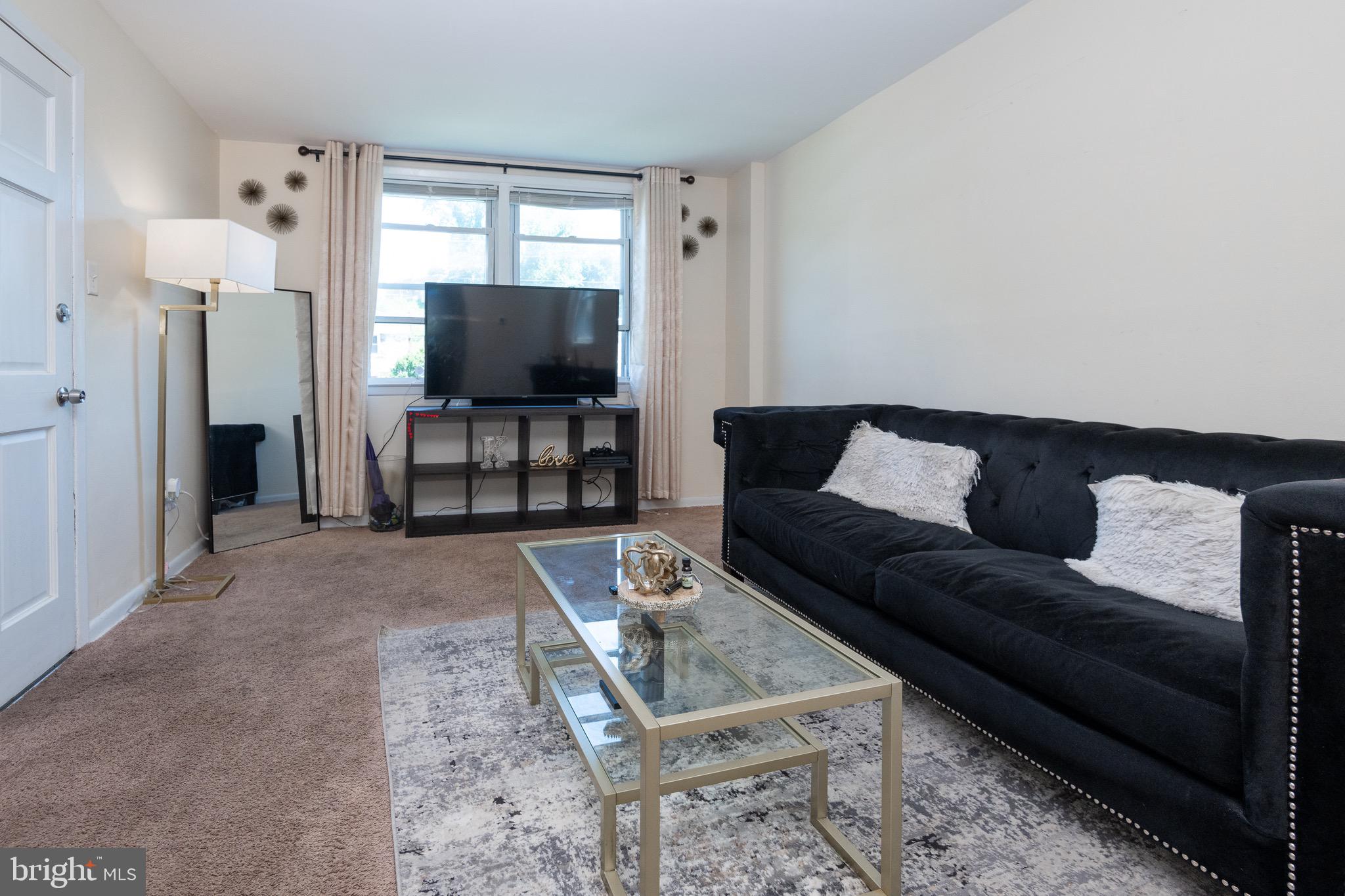 ROXBOROUGH - Residential Income