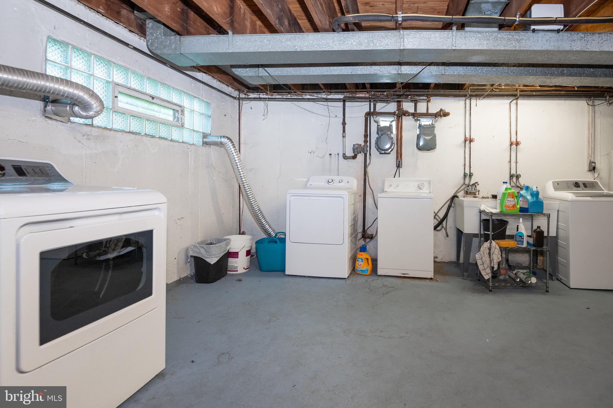 ROXBOROUGH - Residential Income