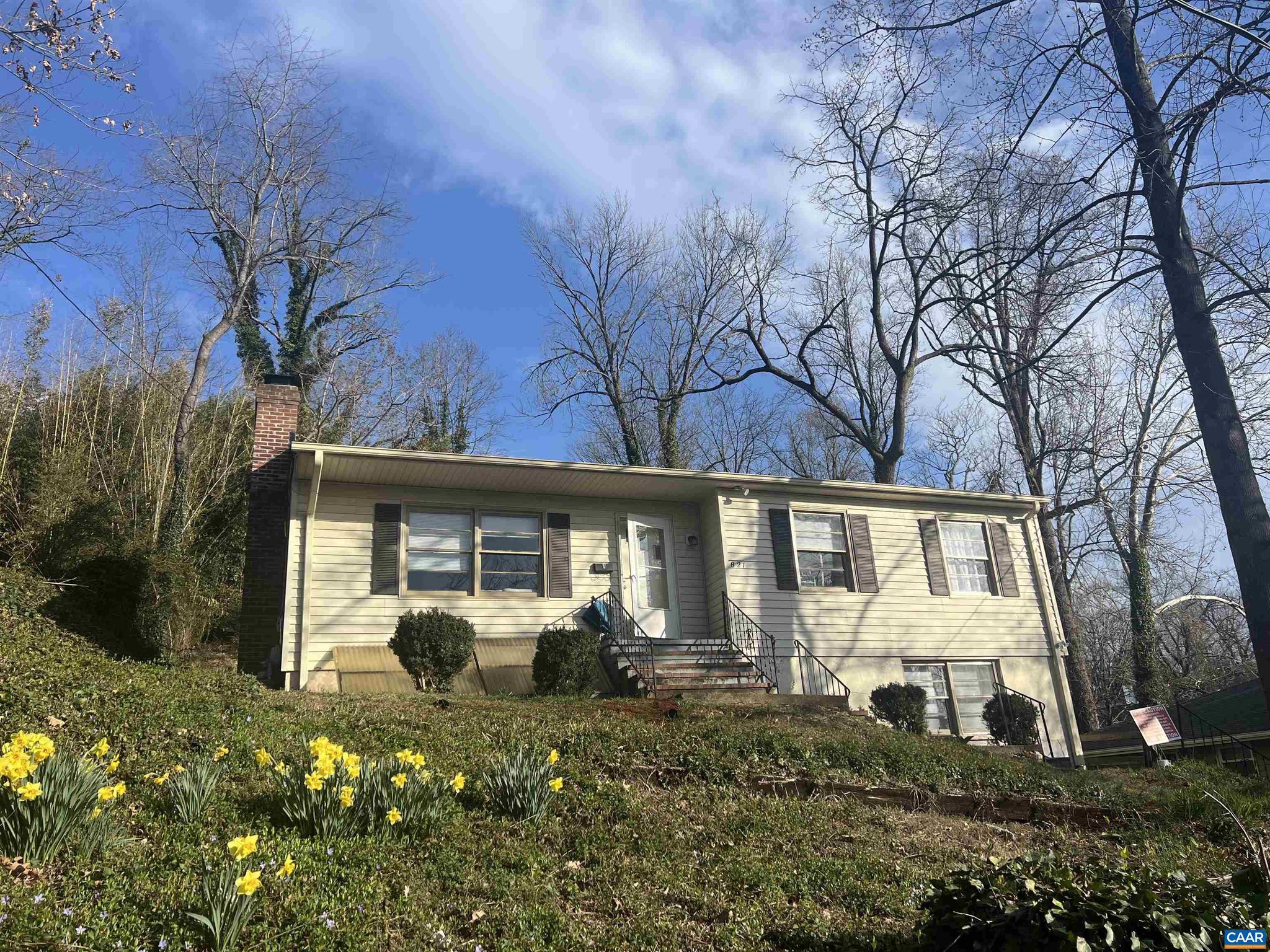 821 CABELL AVE A&B