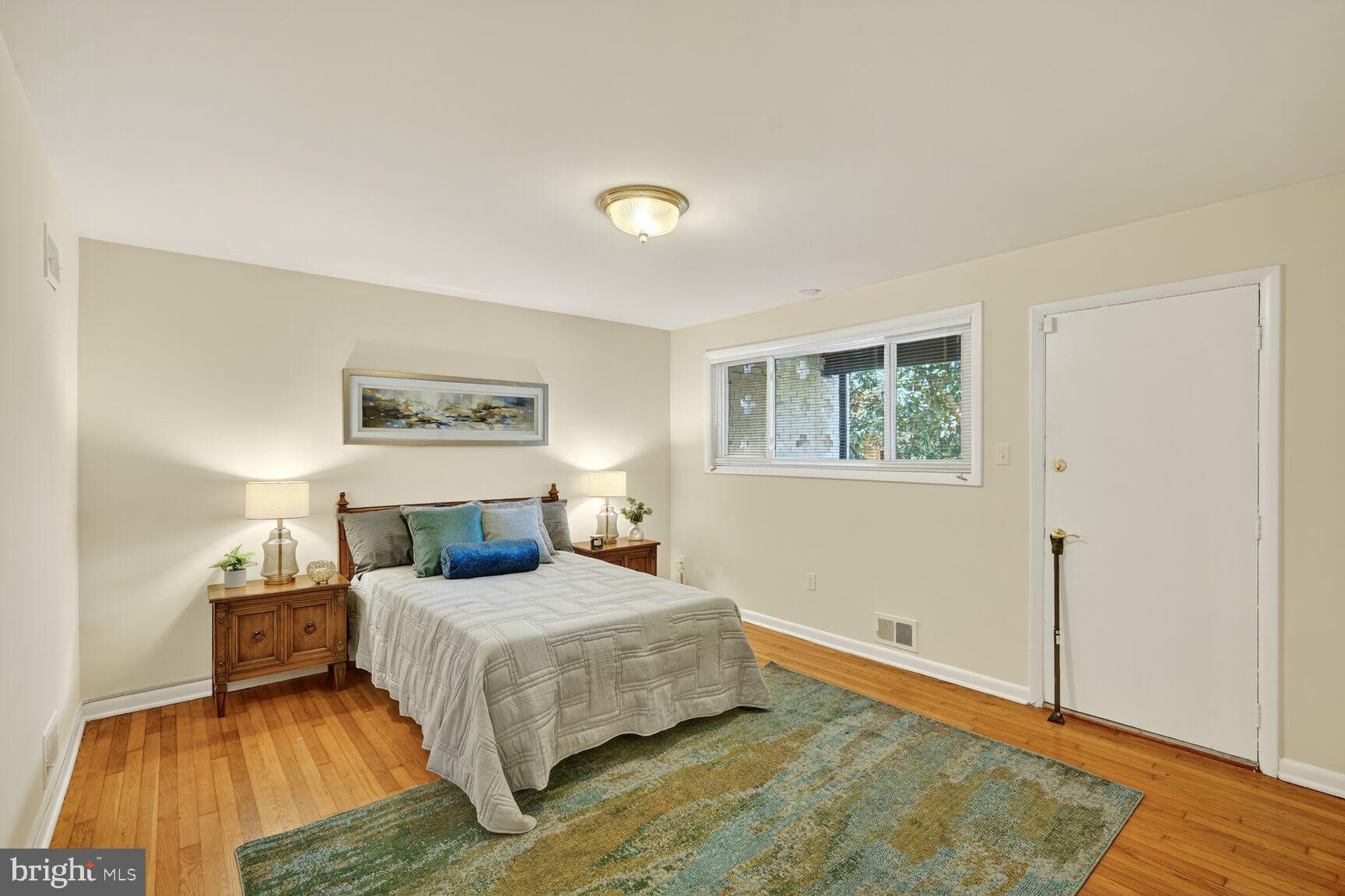 DUNLOP HILLS - Residential