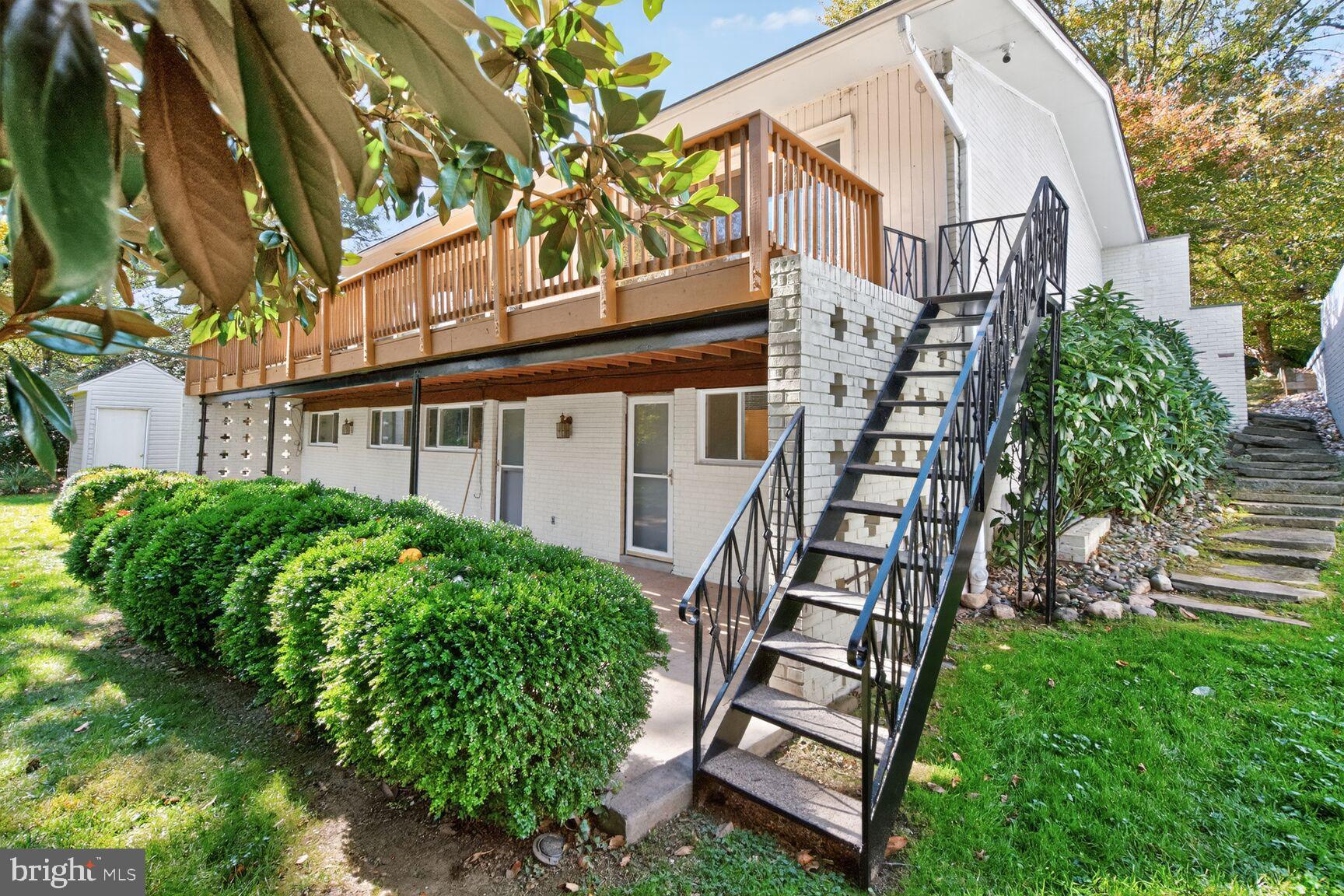 DUNLOP HILLS - Residential