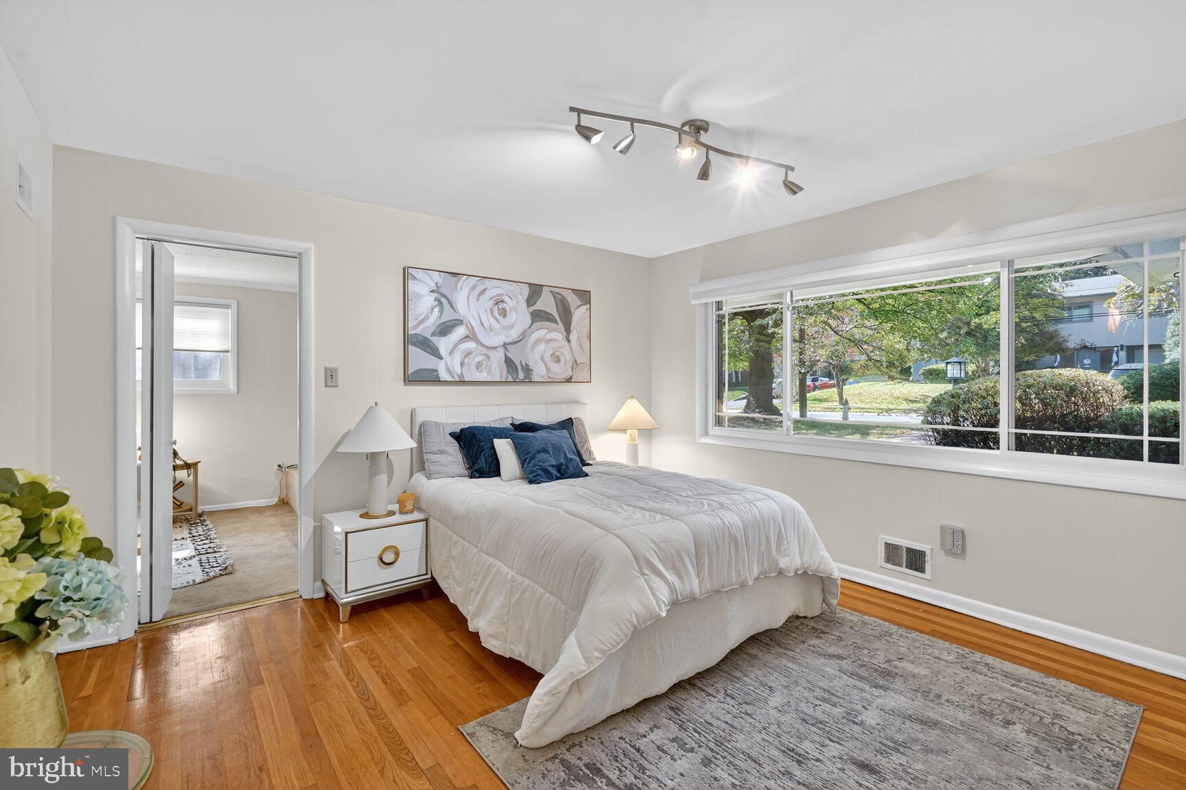 DUNLOP HILLS - Residential