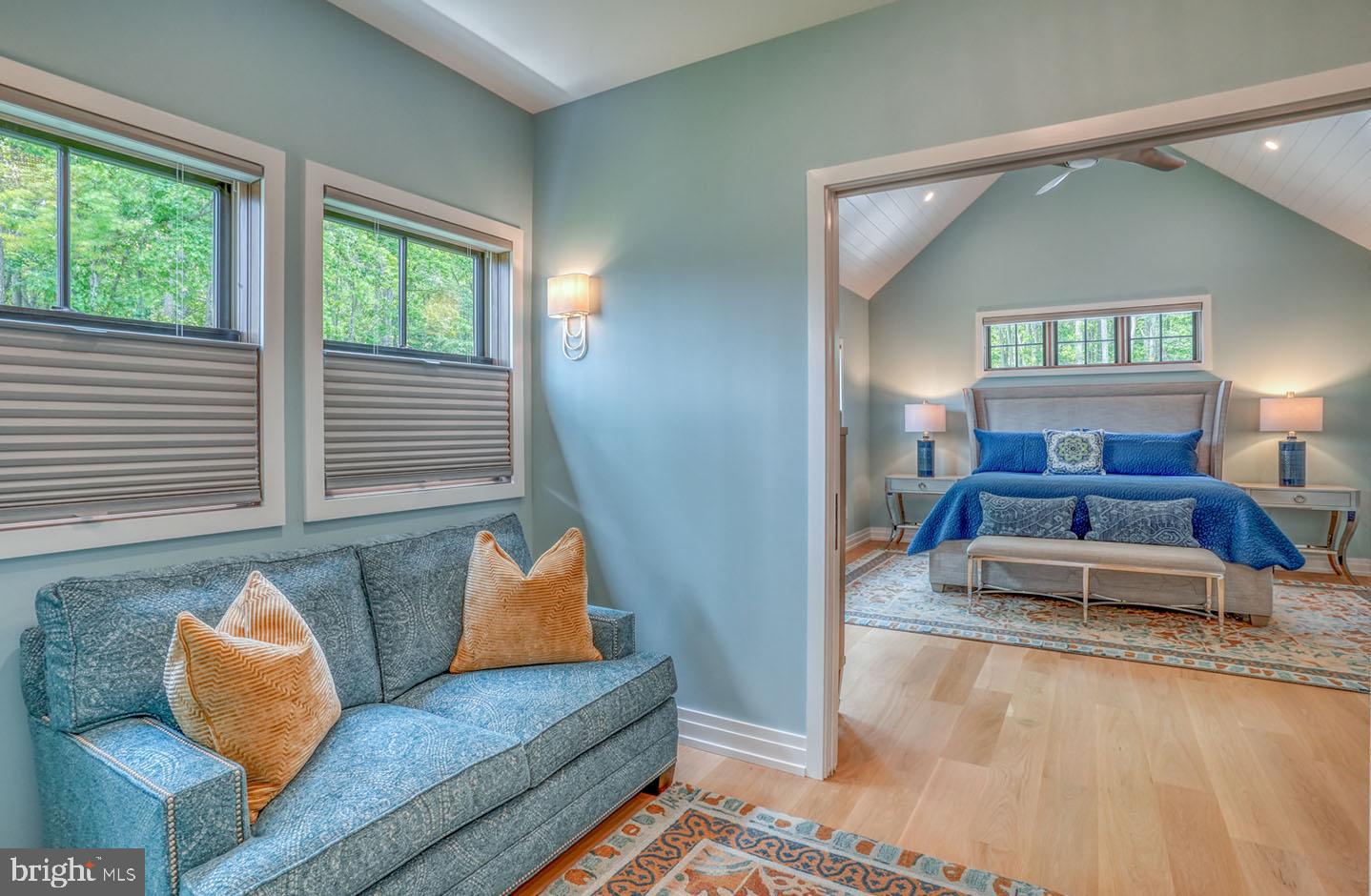 MARINERS RETREAT - Residential