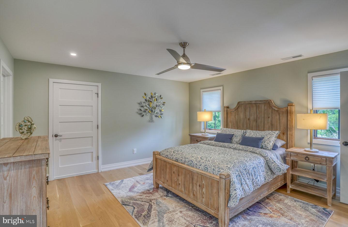 MARINERS RETREAT - Residential