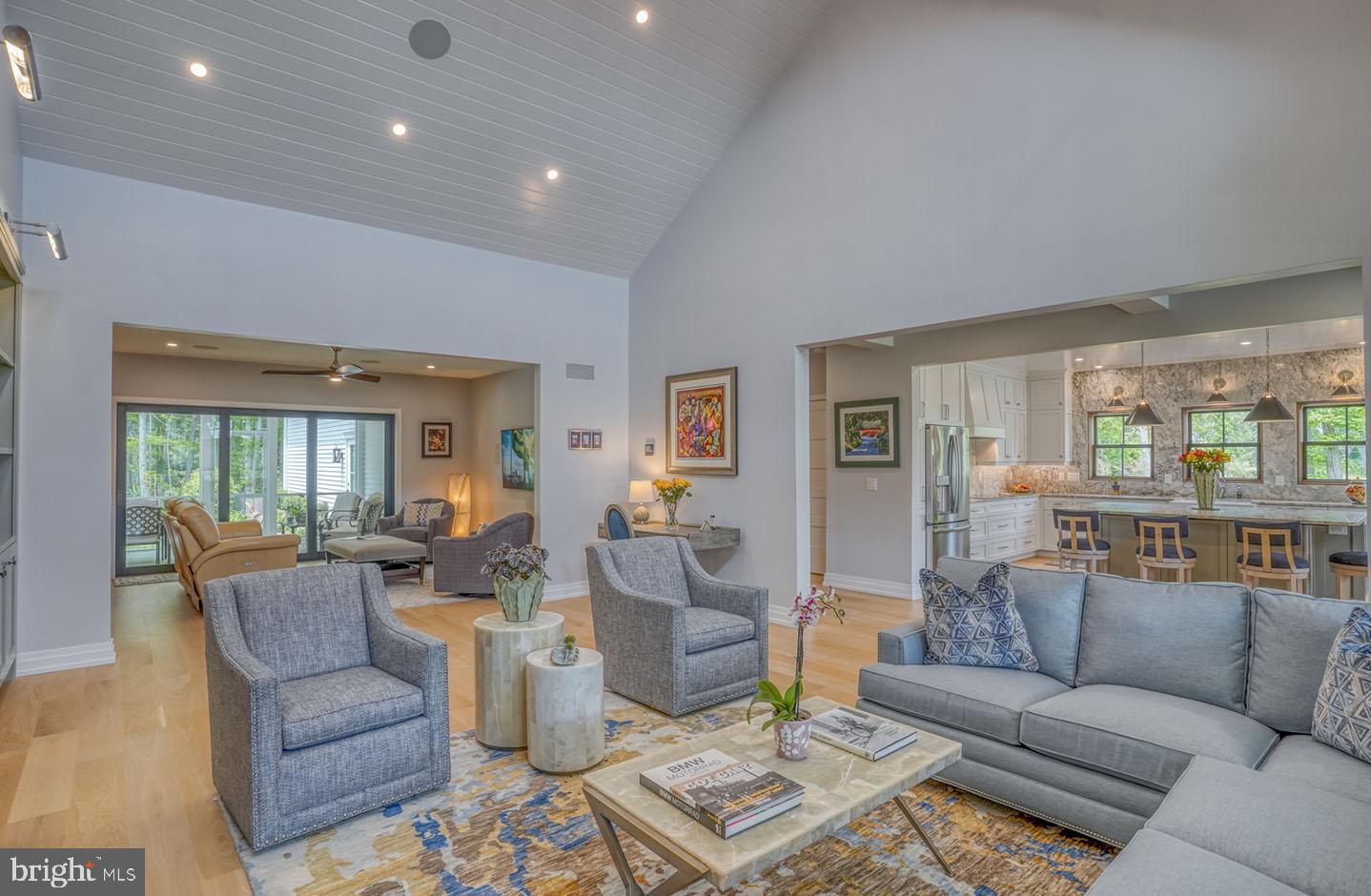 MARINERS RETREAT - Residential