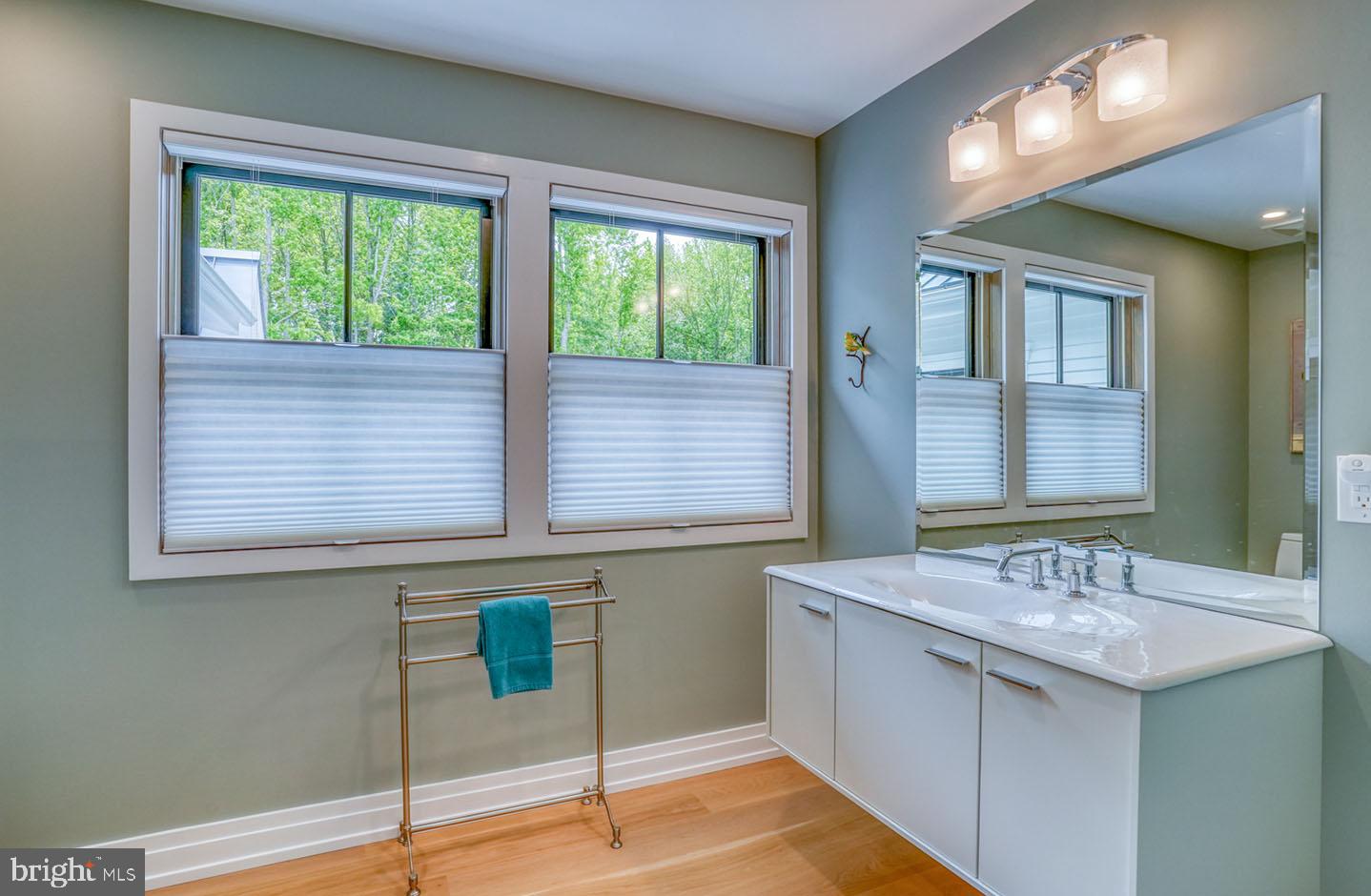 MARINERS RETREAT - Residential