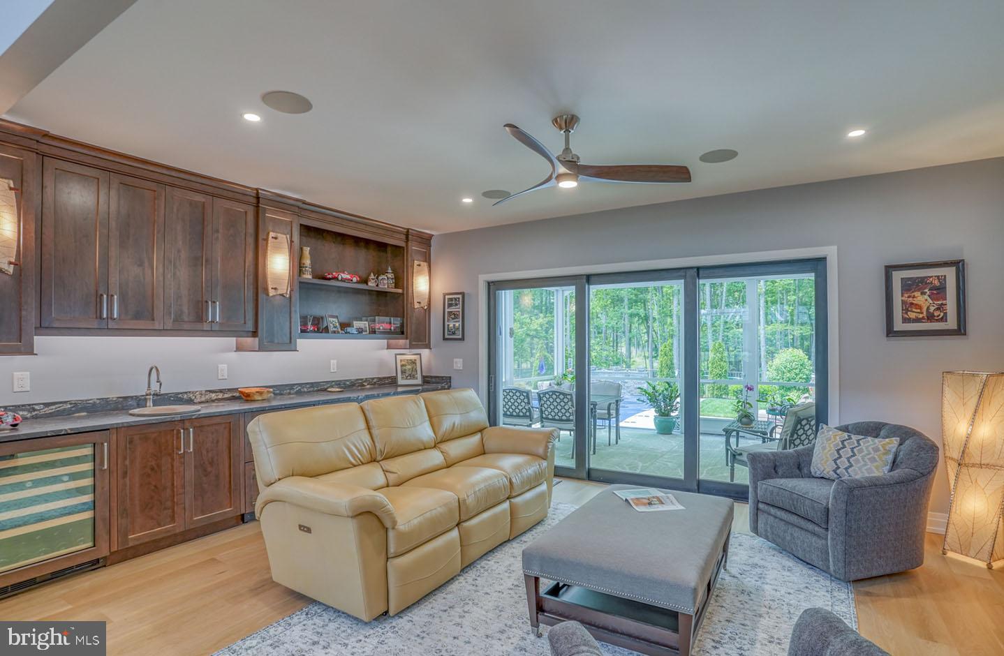 MARINERS RETREAT - Residential