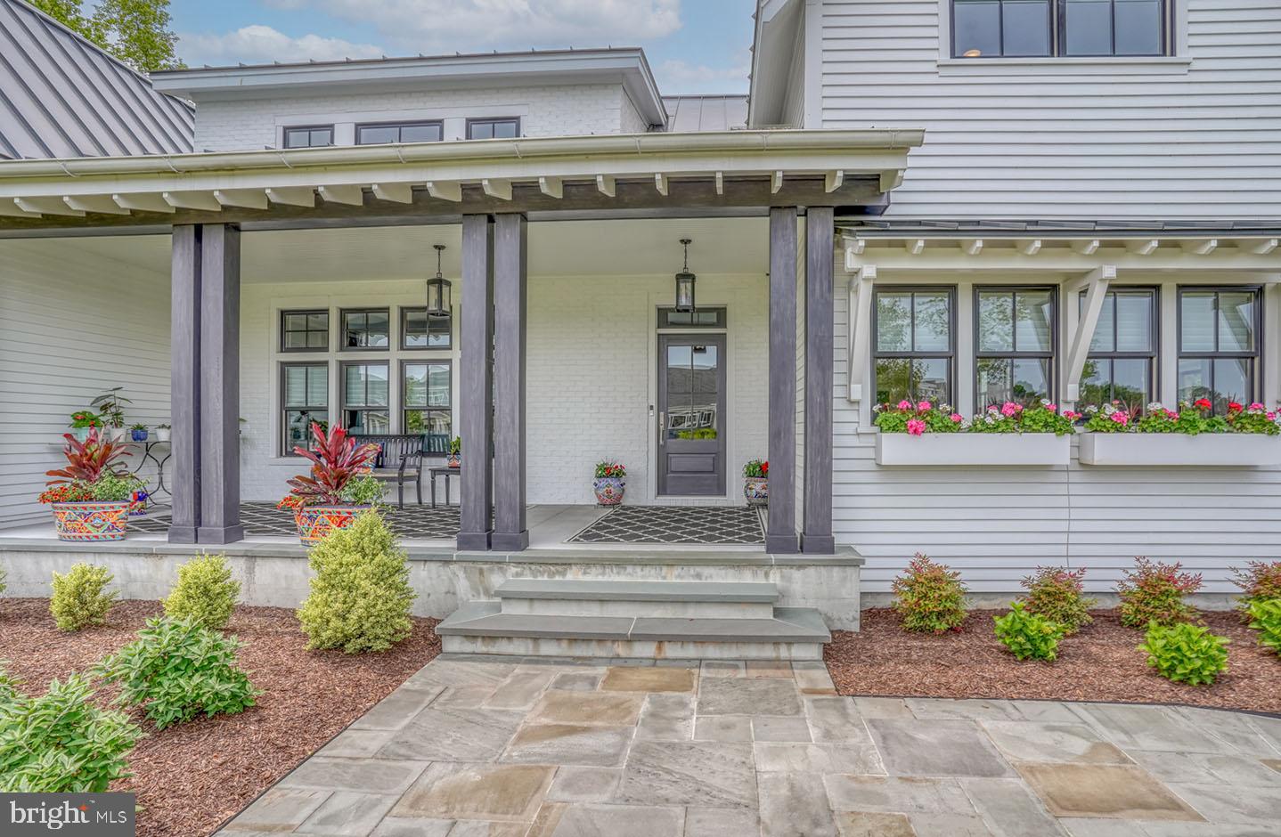 MARINERS RETREAT - Residential