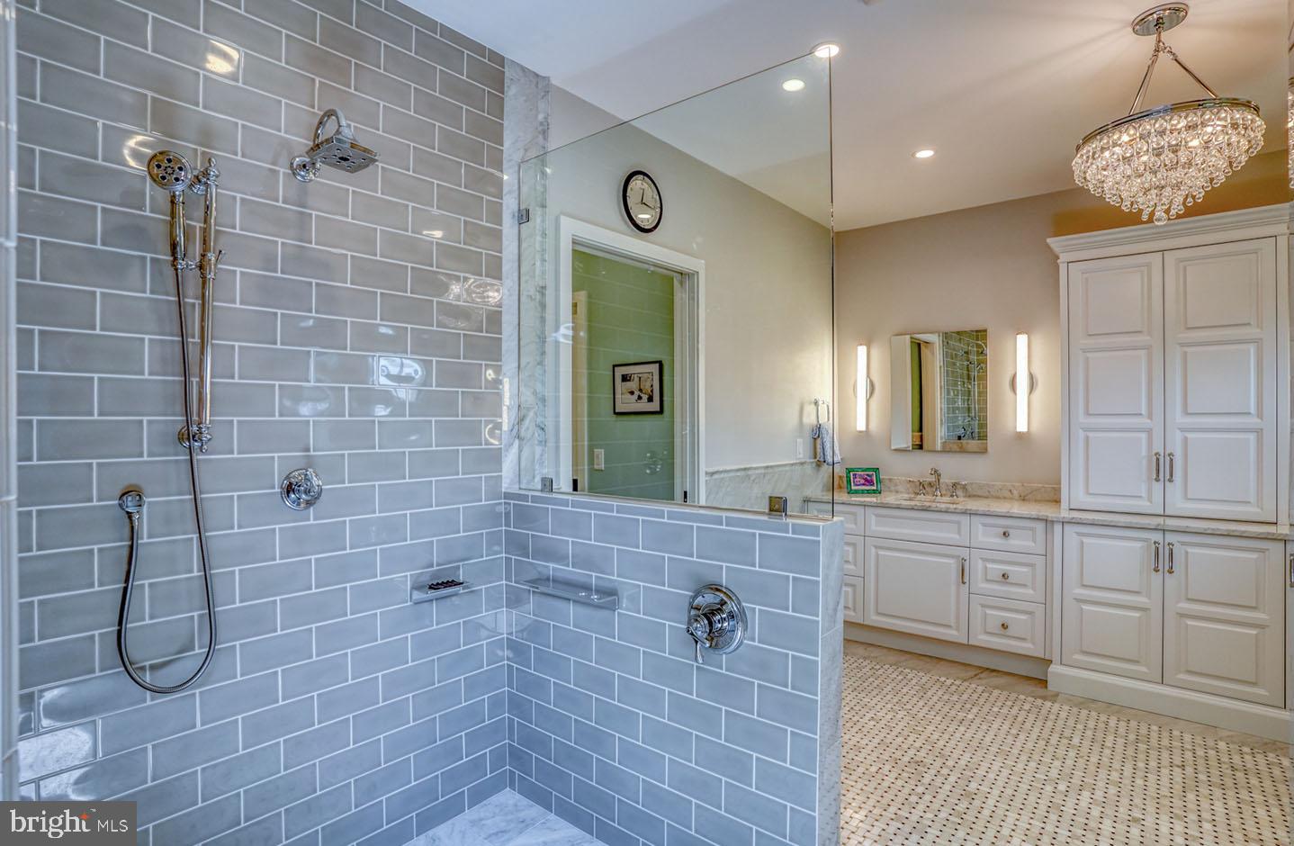 MARINERS RETREAT - Residential