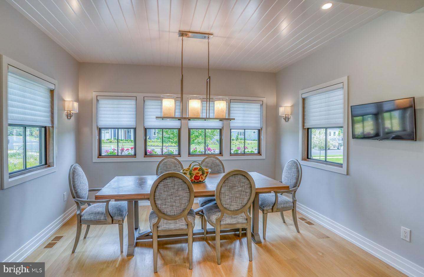 MARINERS RETREAT - Residential