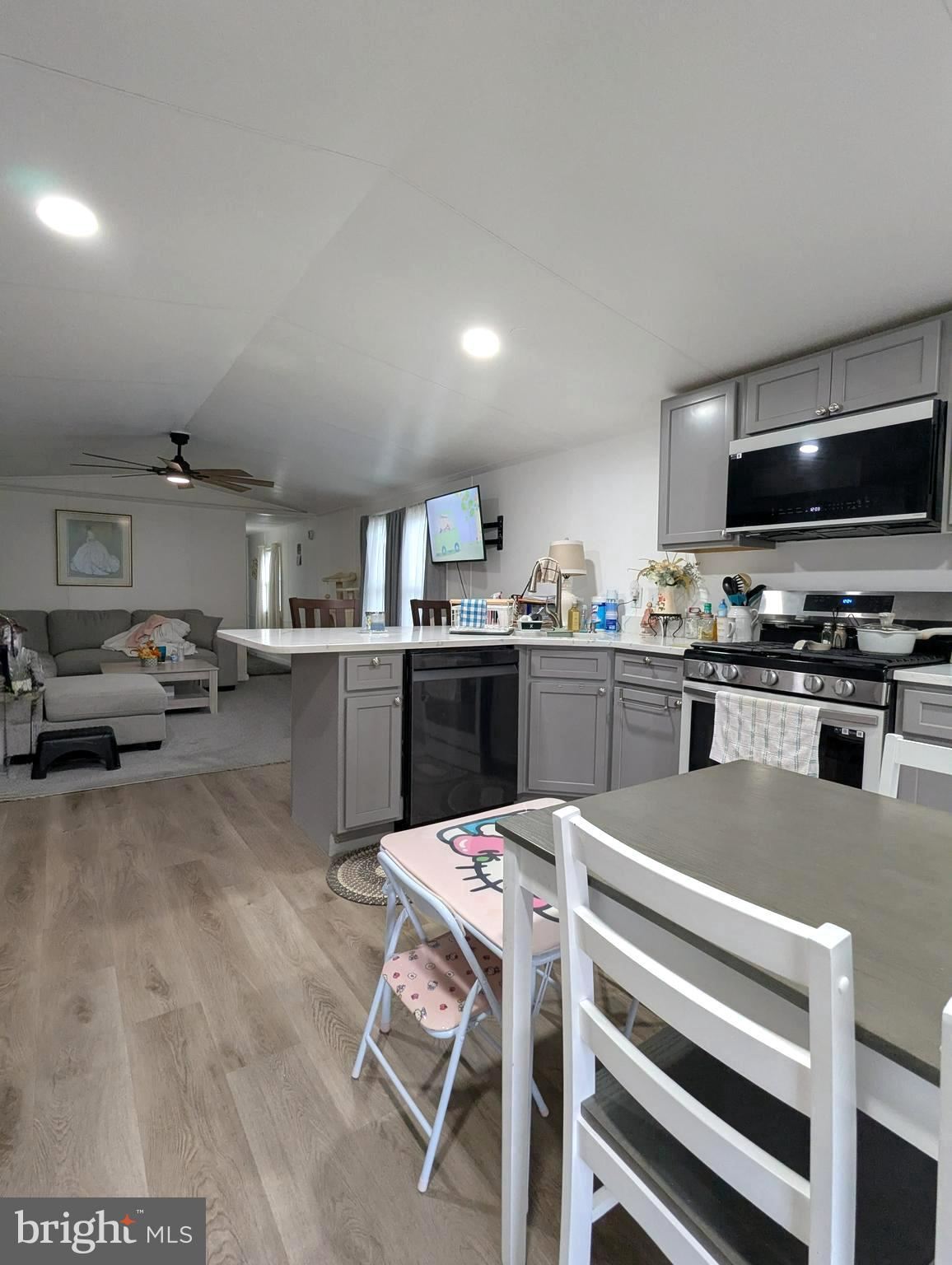 KEN LEE MOBILE HOME PARK - Residential