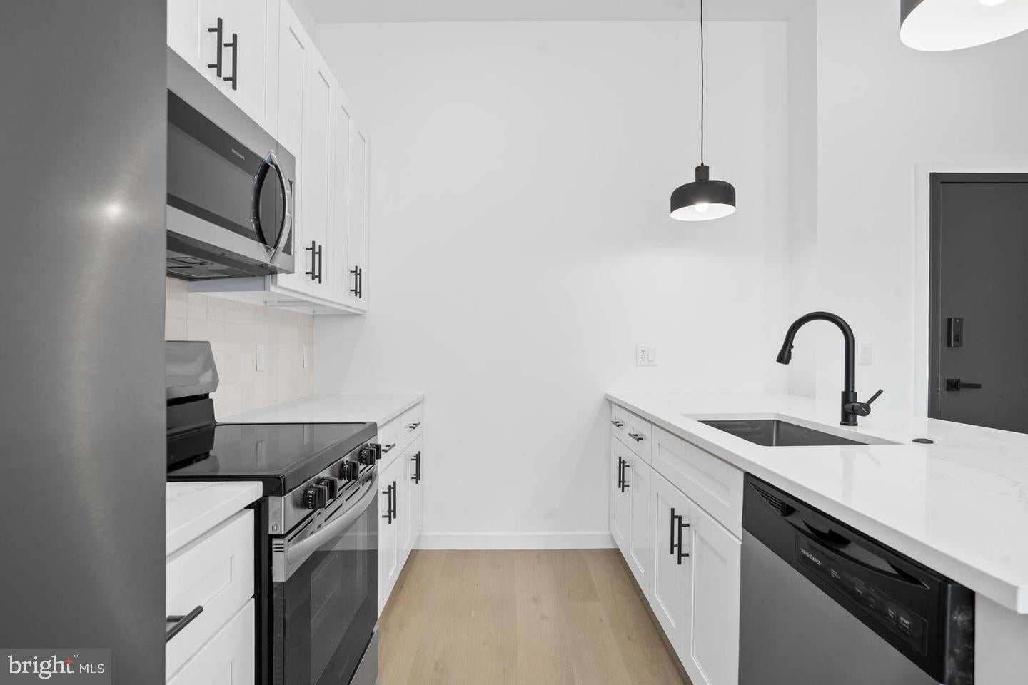 3211 CEDAR STREET 506