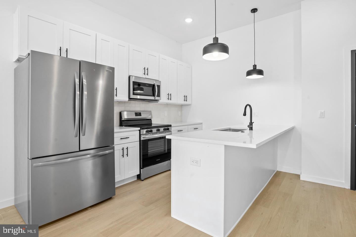 3211 CEDAR STREET 506