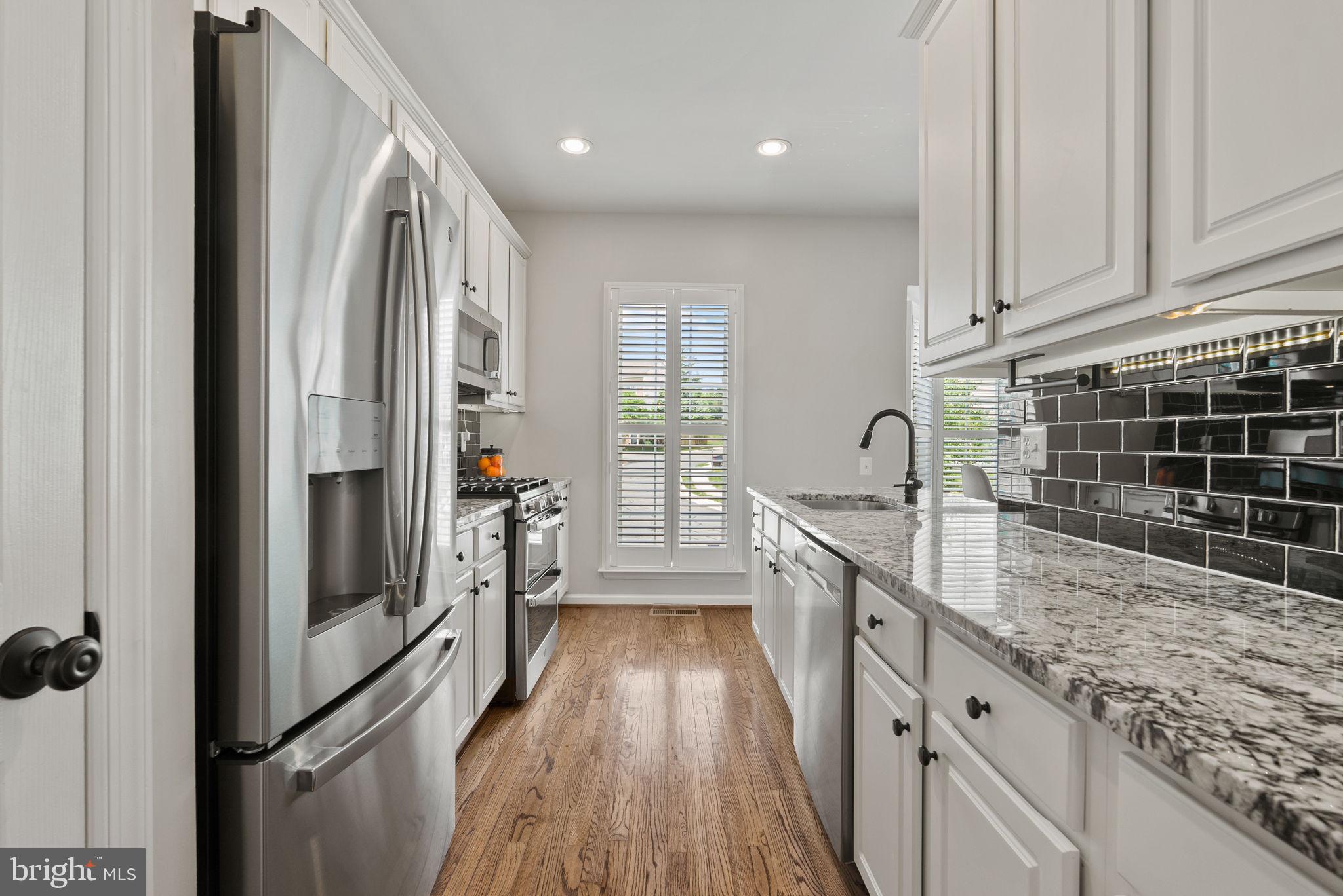 OVERLOOK - Residential