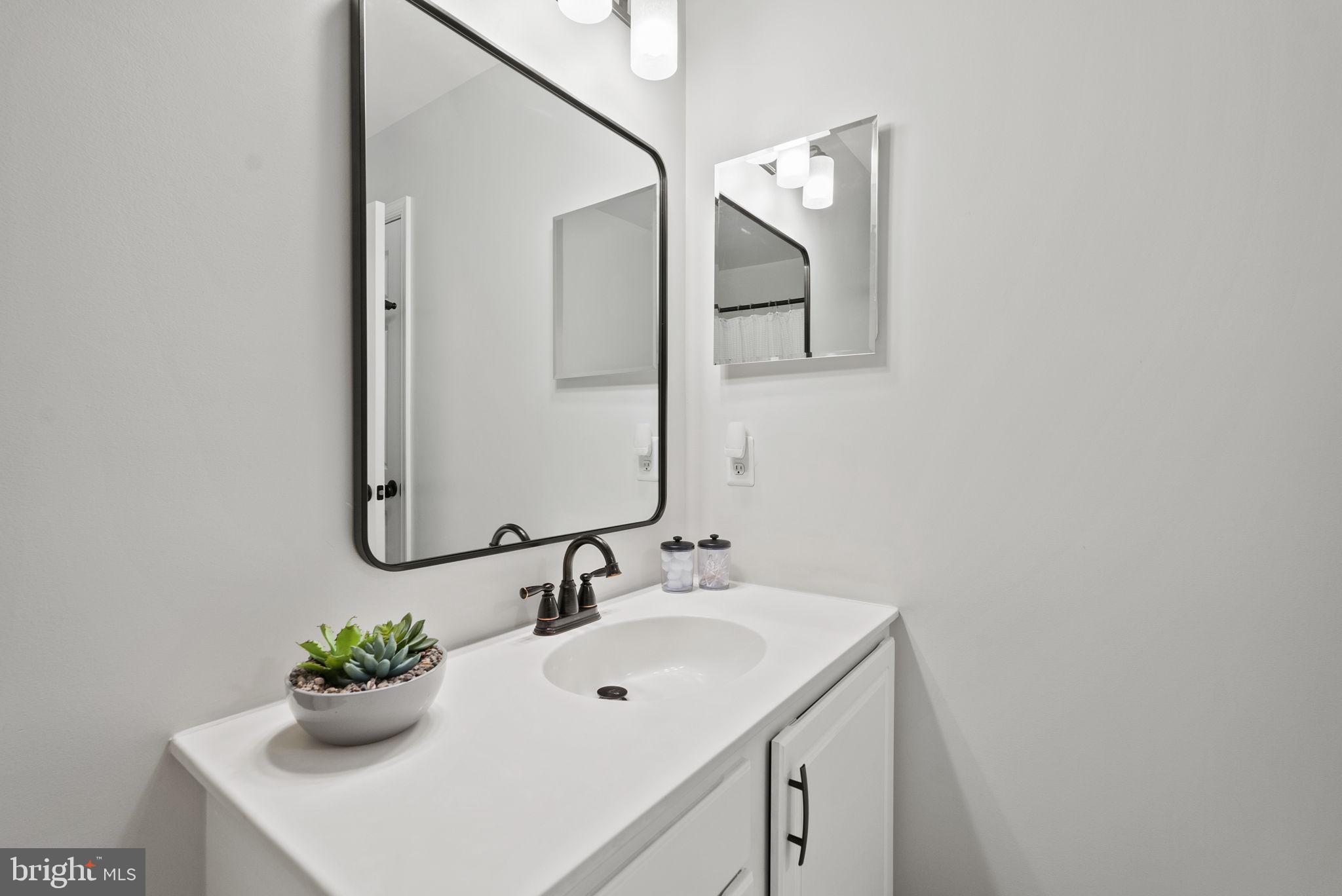 OVERLOOK - Residential