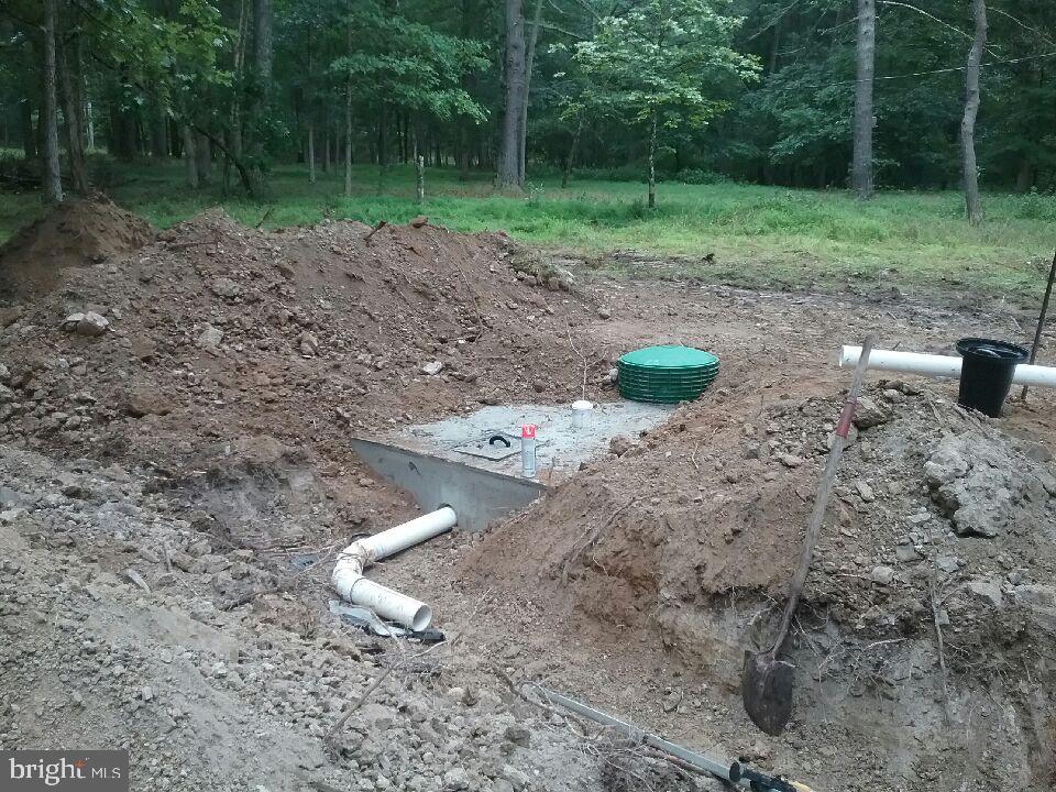 CAPON MOUNTAIN - Land