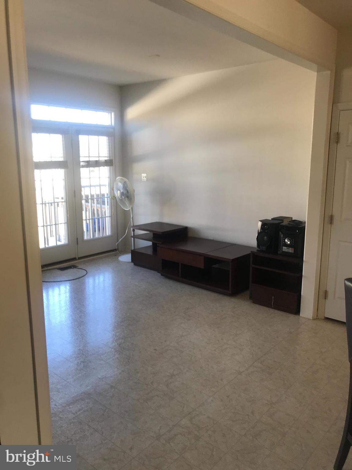 HAGERS CROSSING - Residential Lease