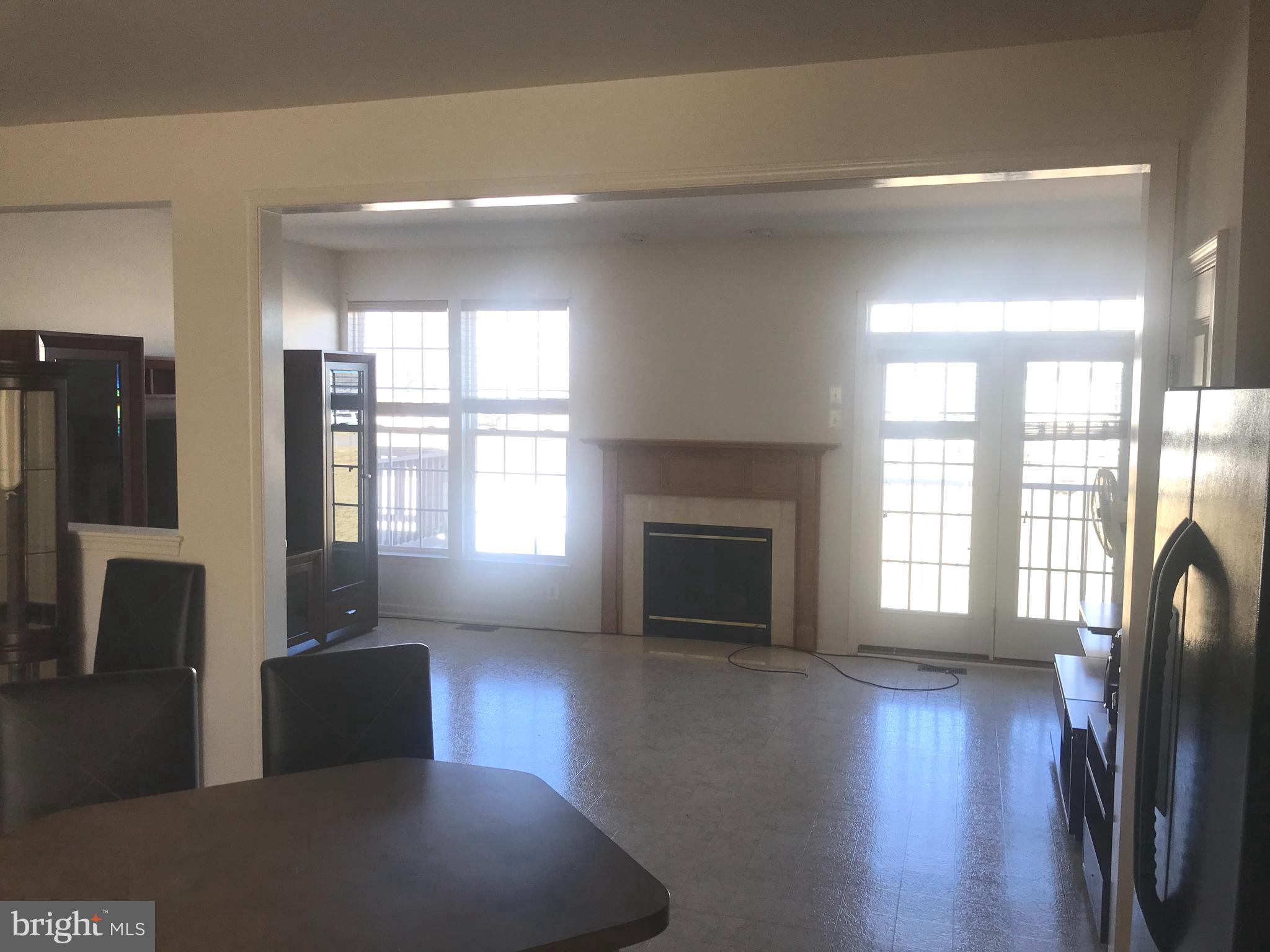 HAGERS CROSSING - Residential Lease