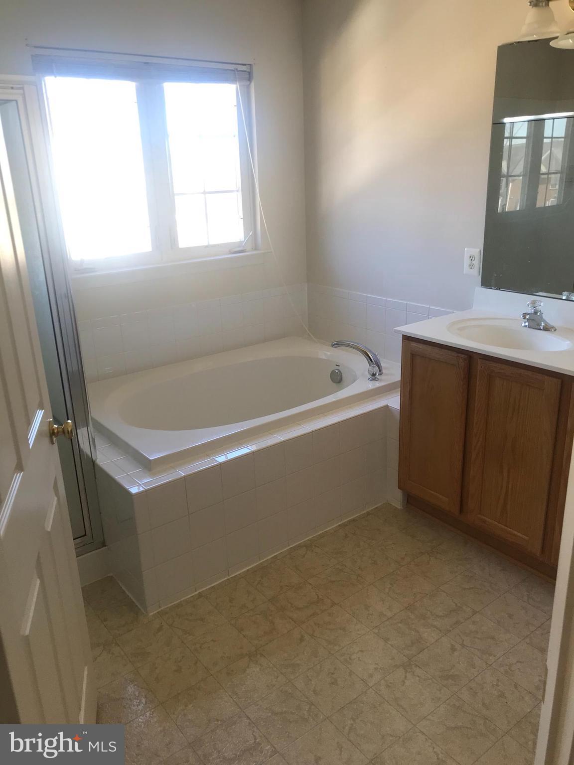 HAGERS CROSSING - Residential Lease