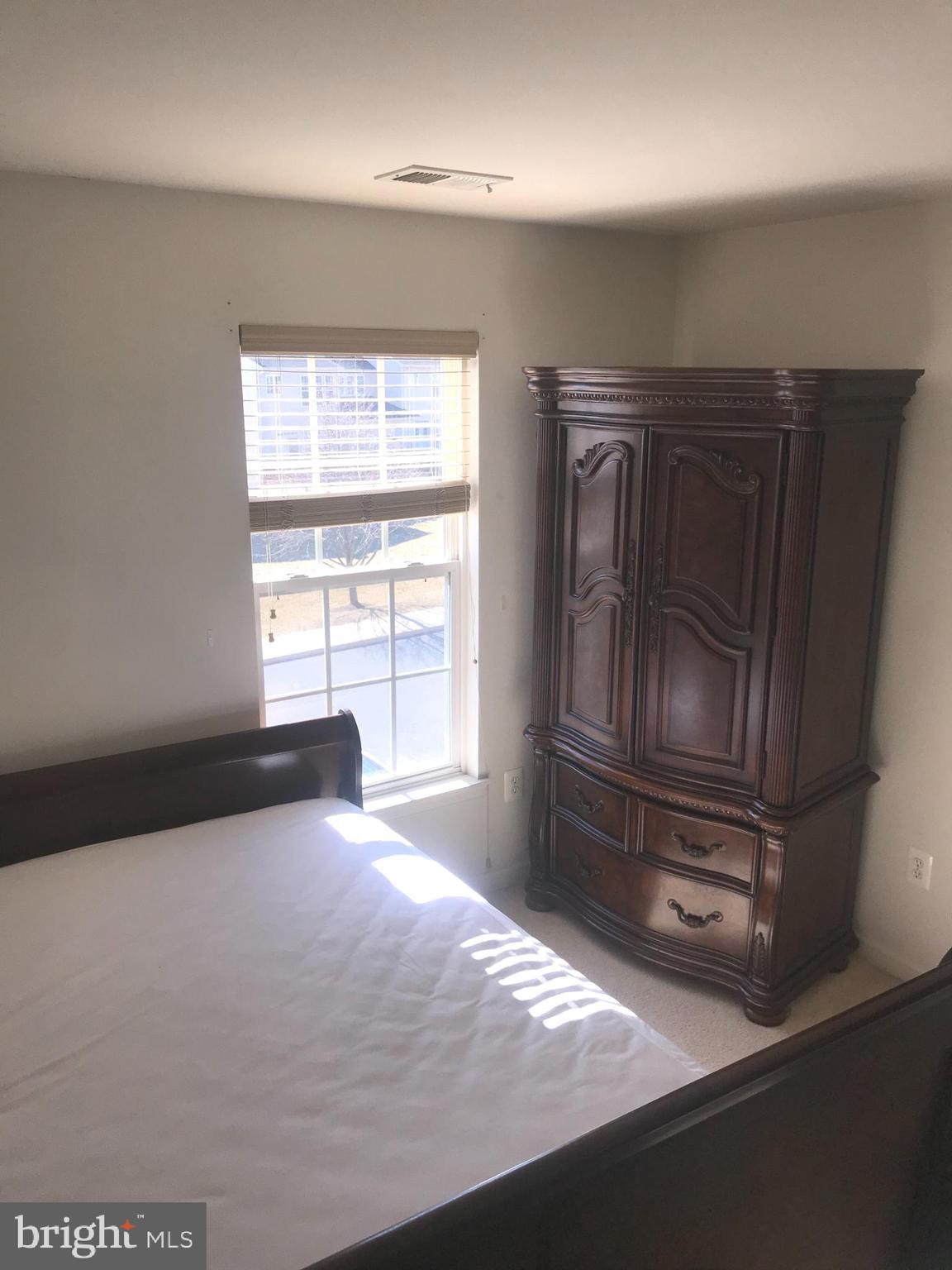 HAGERS CROSSING - Residential Lease