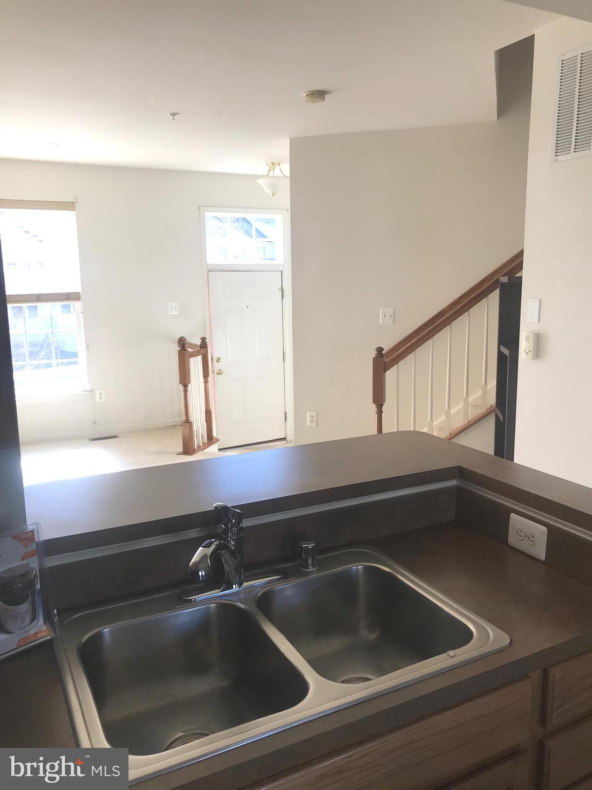 HAGERS CROSSING - Residential Lease