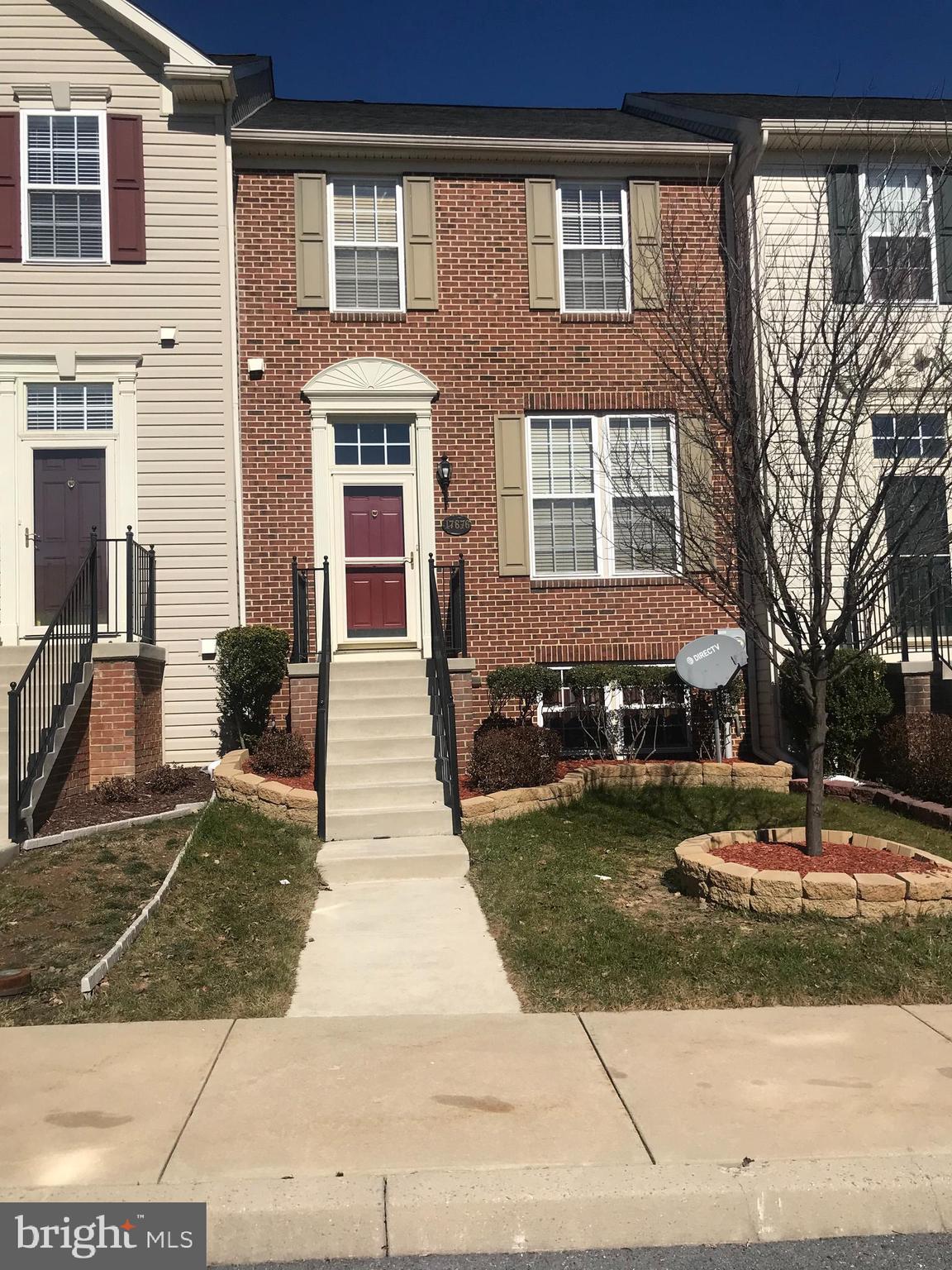 SUPER CLEAN & WELL KEPT describes this Brick front 3 level townhouse in the sought-after Hagers Crossing community! The home boasts 3 bedrooms, 2.5 bathrooms, a spacious country-style kitchen equipped with an eat-in breakfast nook, 2 seater island, and upgraded like new appliances. The main level features an open concept living and family room with a fireplace. Spacious Master Suite with vaulted ceilings, separate sitting area & extra-large walk-in closet, spa-like ensuite bath with double vanities, a separate luxury soaking tub with stand-up shower. Laundry room on the lower level with lots of storage. Enjoy the community pool, clubhouse with gym, play area, sports courts, scenic walking paths, and more included with lease! Prime Location just a few steps from ample restaurants, retail & department stores, and much MORE! Available 04/01/2021