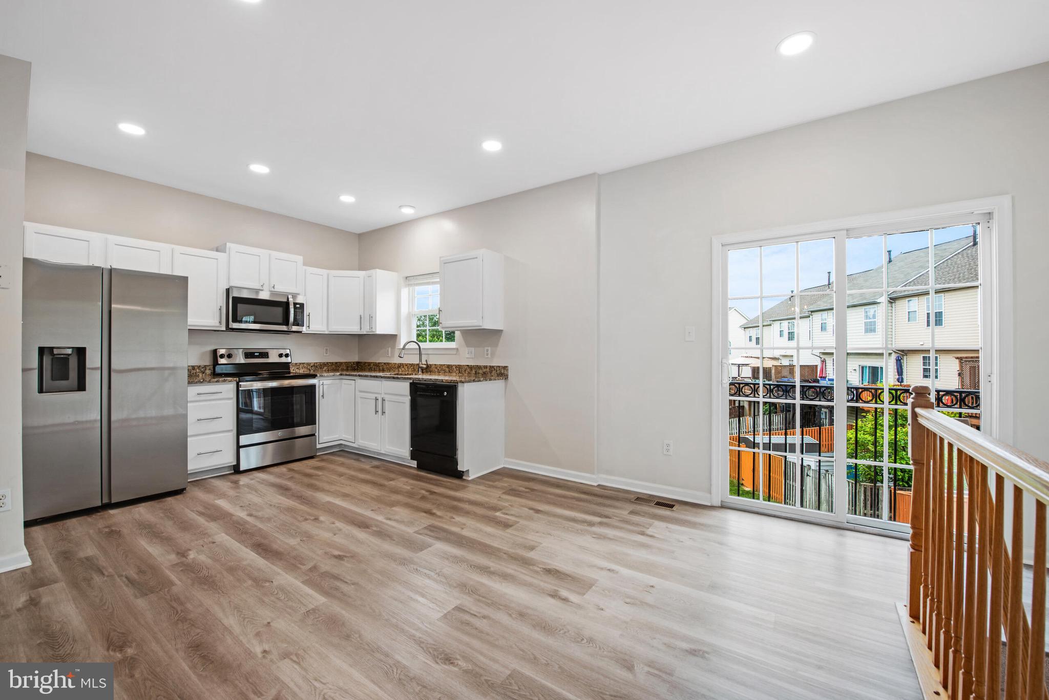 SYCAMORE HILL - Residential Lease