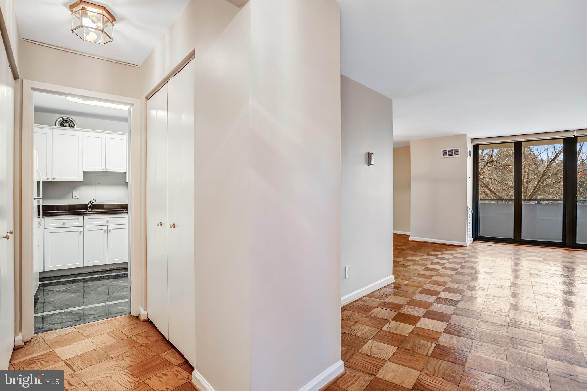 FRIENDSHIP HEIGHTS - Residential